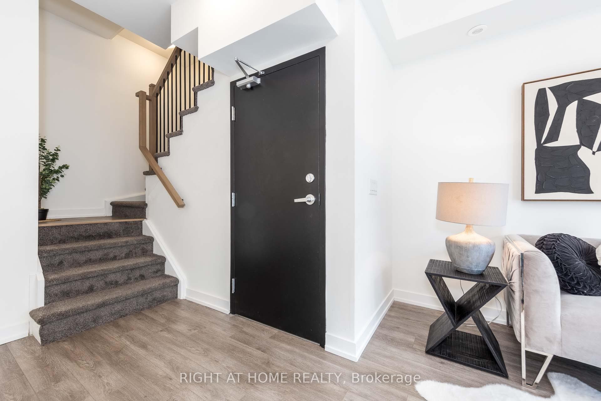 871 Sheppard Avenue Unit 33 - Condo photo 2 of 29 in North York (Bathurst Manor / Clanton Park), Ontario