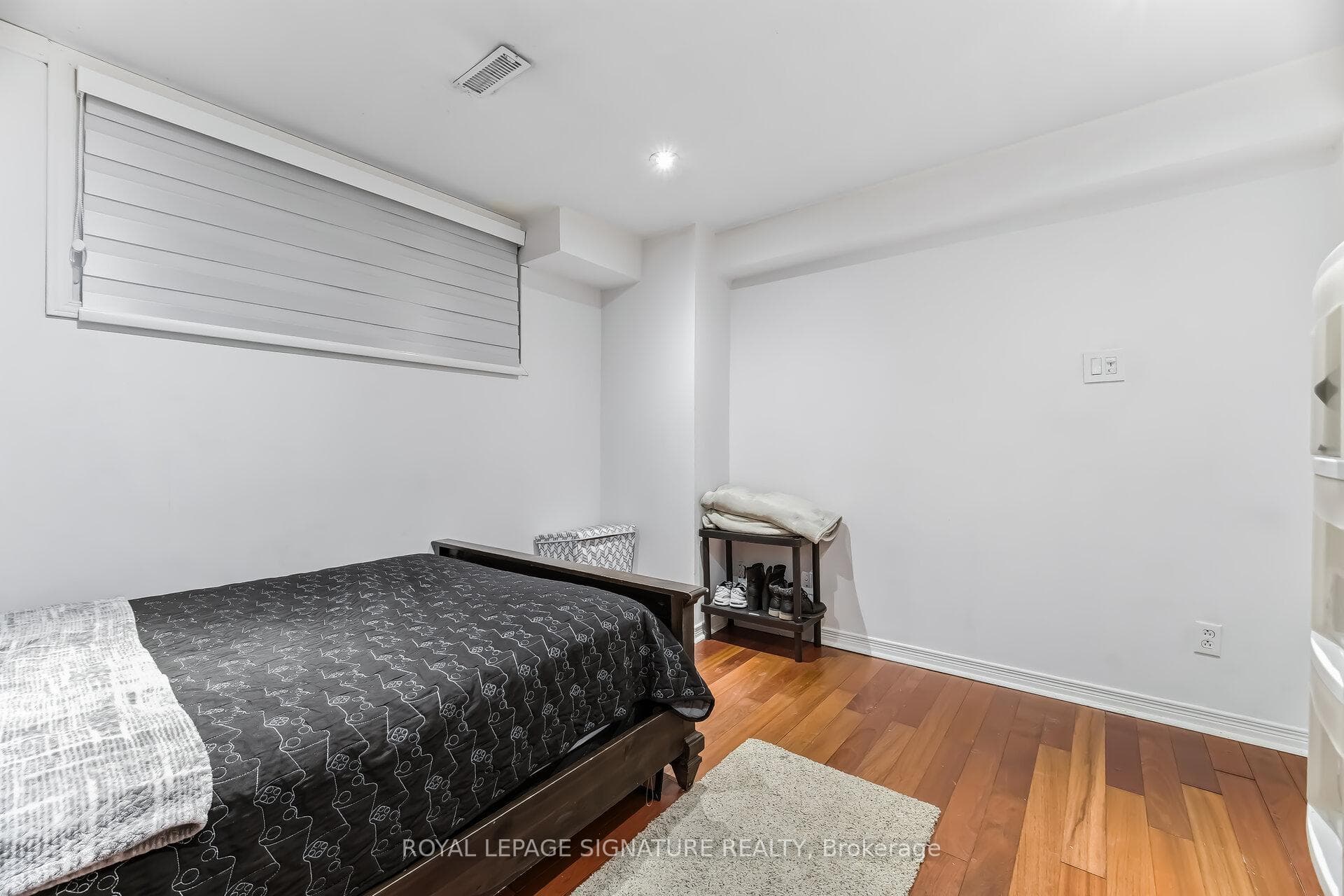 2498 Mainroyal Street - Semi-Detached photo 39 of 50 in Mississauga, Ontario