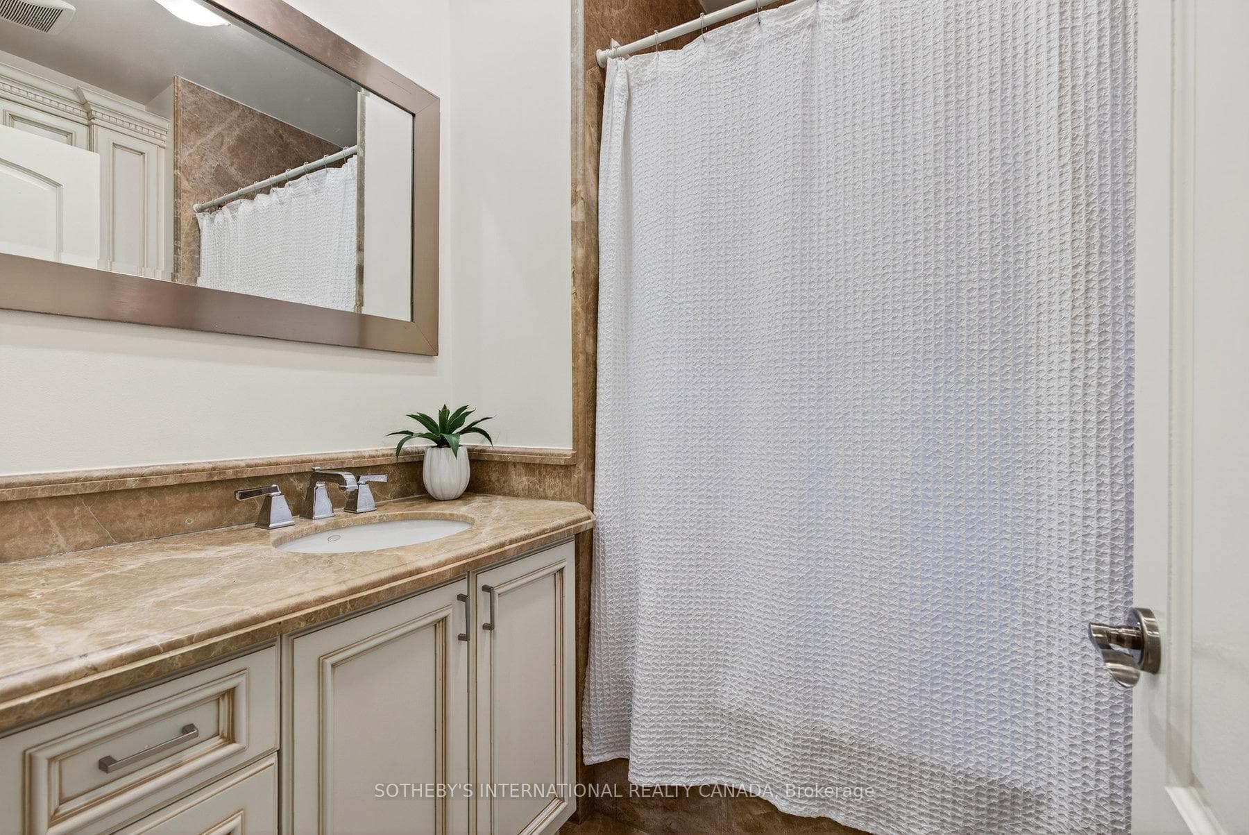 172 Boxley Road - Detached photo 32 of 49 in Burlington, Ontario