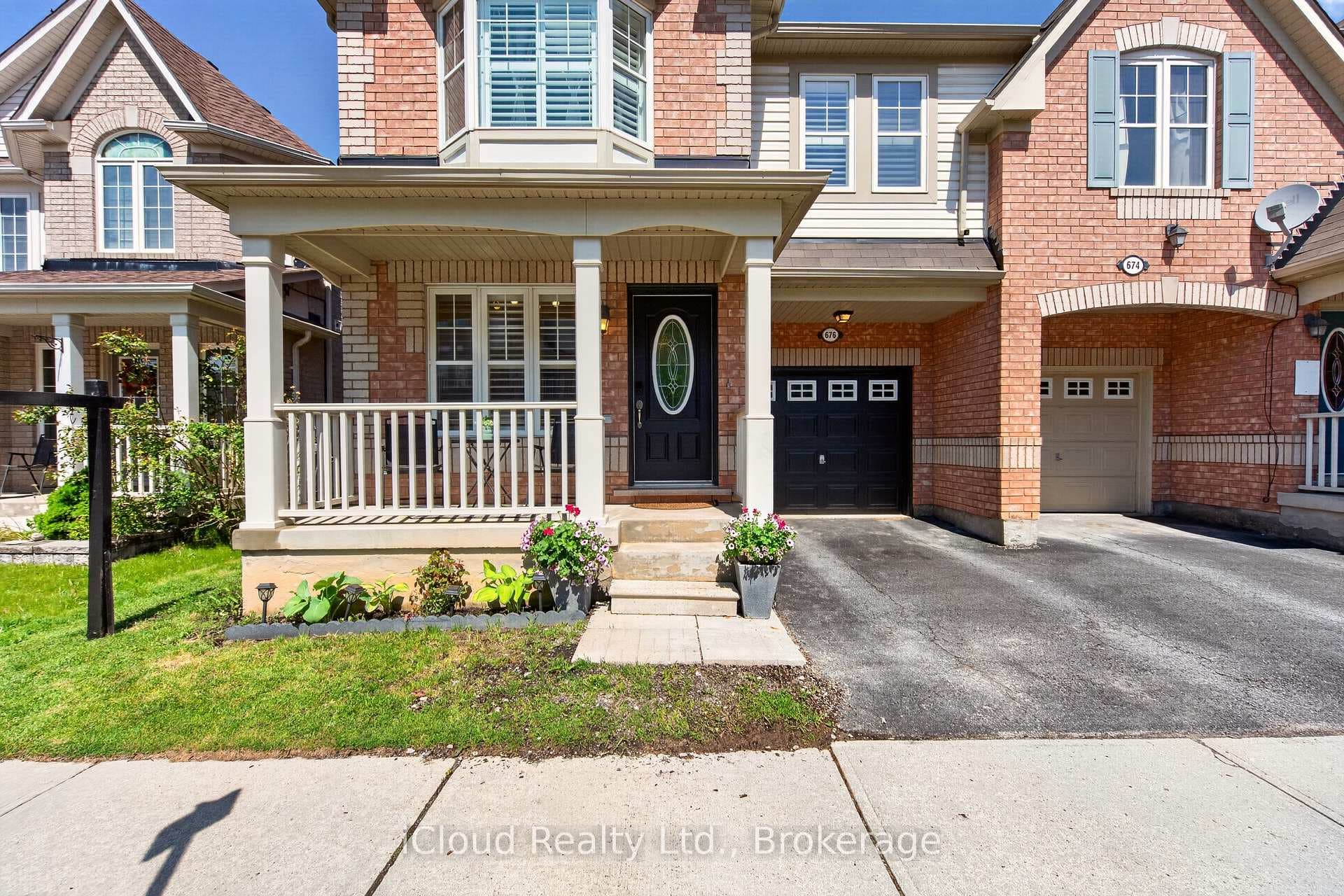 676 Speyer Circle - Semi-Detached photo 11 of 47 in Milton, Ontario