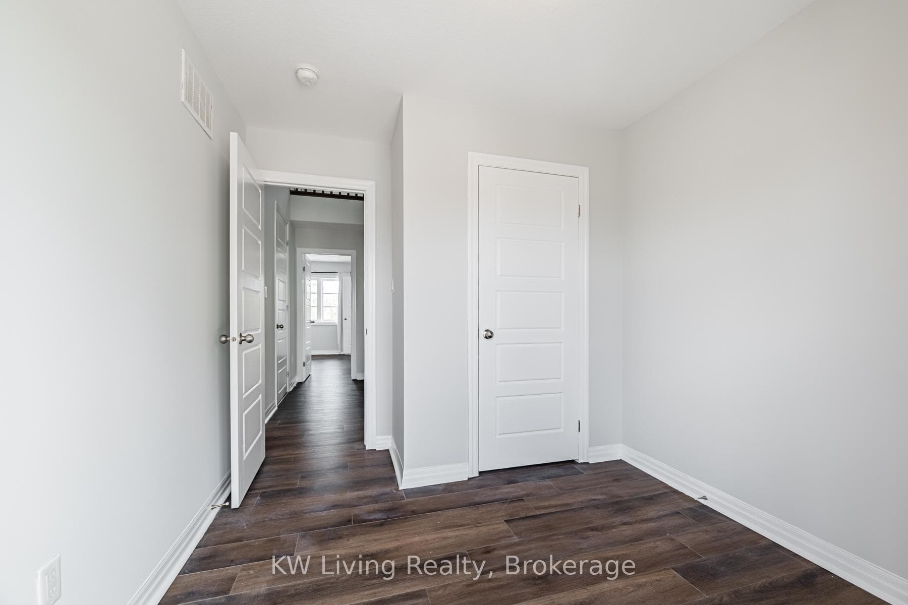 70 Plains Road Unit 18 - Condo photo 37 of 50 in Burlington, Ontario