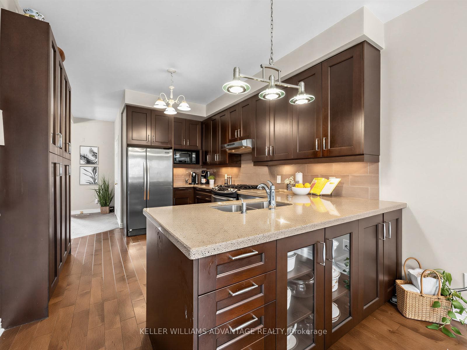 98 Coalport Drive - Detached photo 8 of 34 in Birch Cliff / Cliffside, Ontario