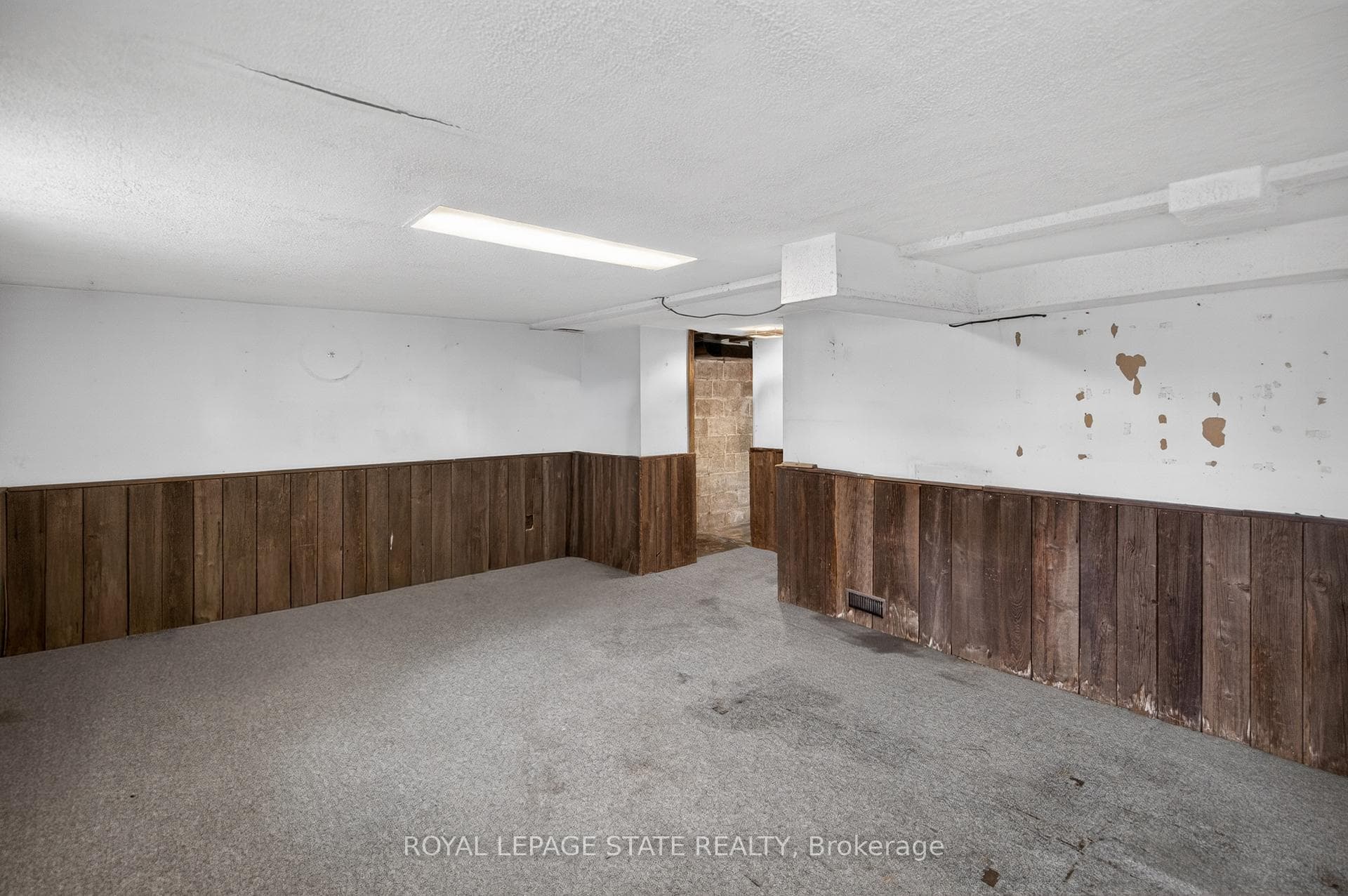 893 Lasalle Park Road - Detached photo 29 of 47 in Burlington, Ontario