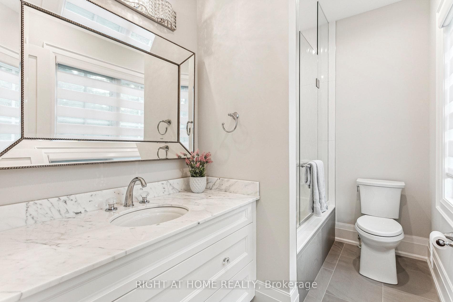 2606 Harvestmoon Lane - Detached photo 39 of 50 in Burlington, Ontario