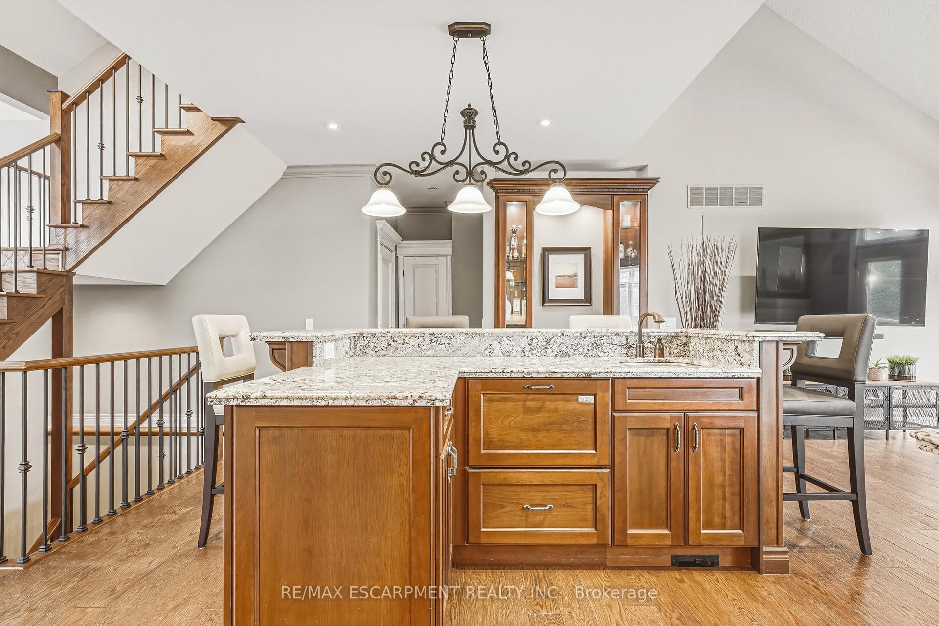976 Shadeland Avenue Unit 3 - Detached photo 10 of 46 in Burlington, Ontario