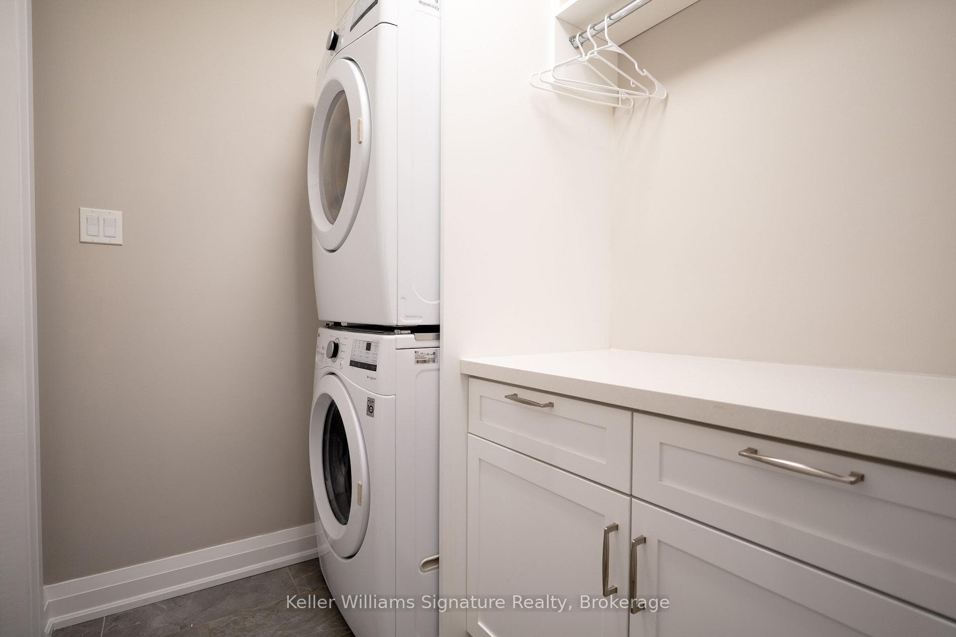 503 Wicklow Road - Detached photo 31 of 42 in Burlington, Ontario