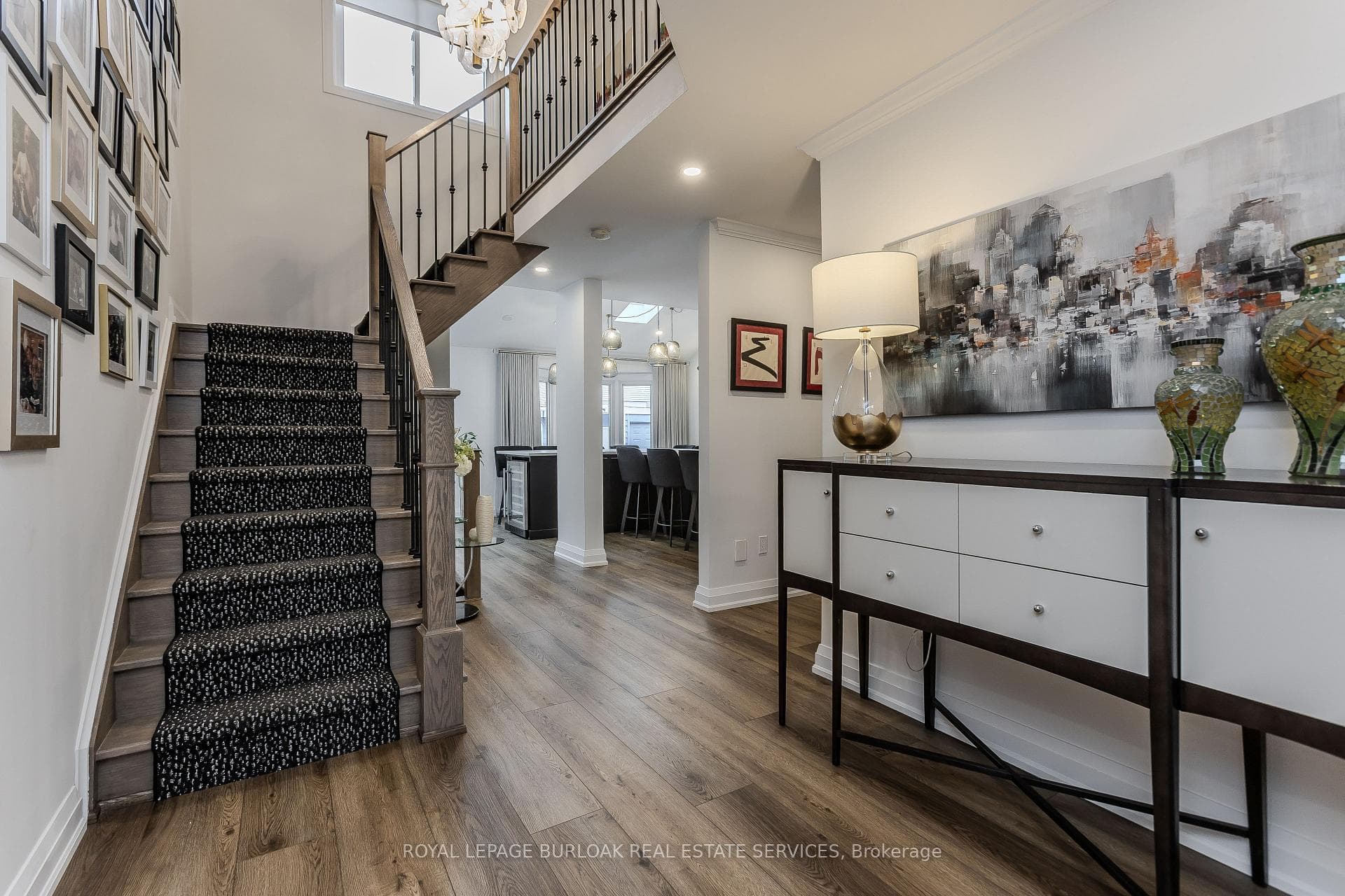 3199 Desmond Drive - Detached photo 6 of 32 in Burlington, Ontario