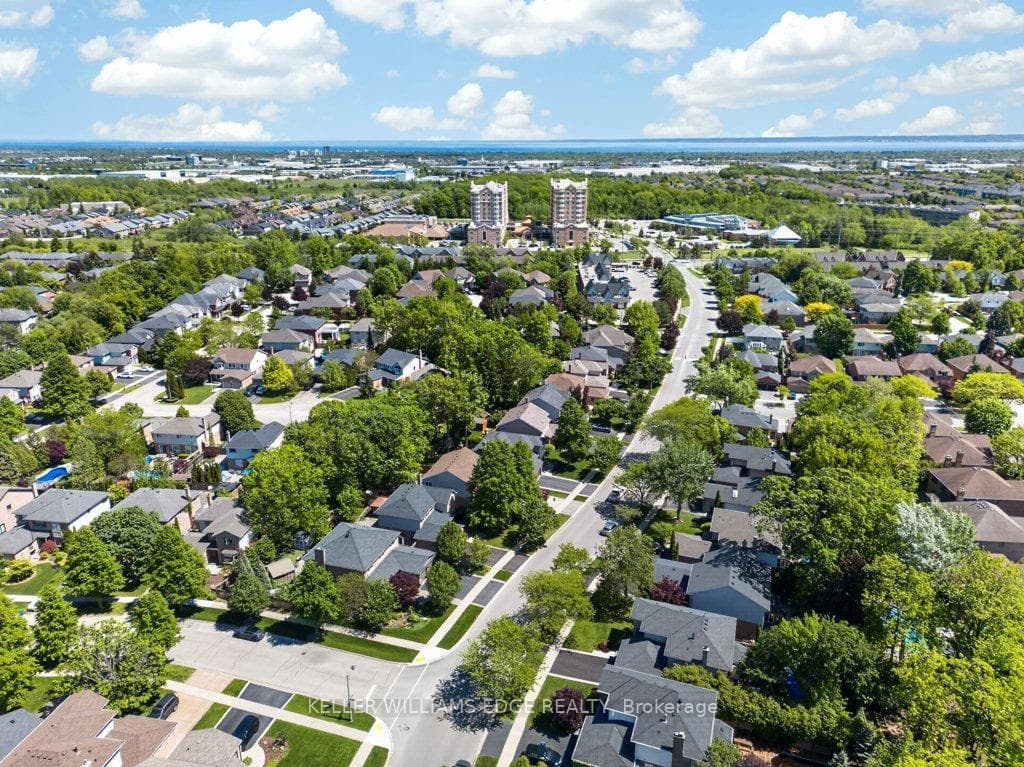 2084 William O'Connell Boulevard - Detached photo 40 of 45 in Burlington, Ontario