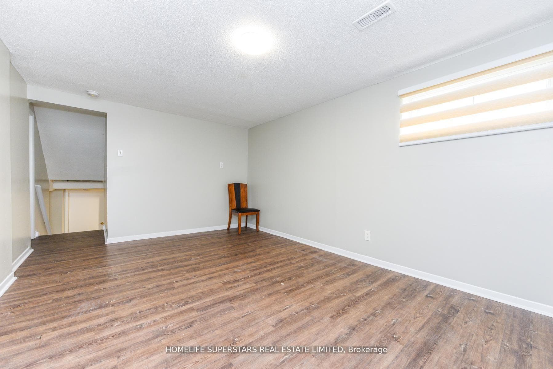 306 Royal Salisbury Way - Semi-Detached photo 9 of 22 in Brampton, Ontario