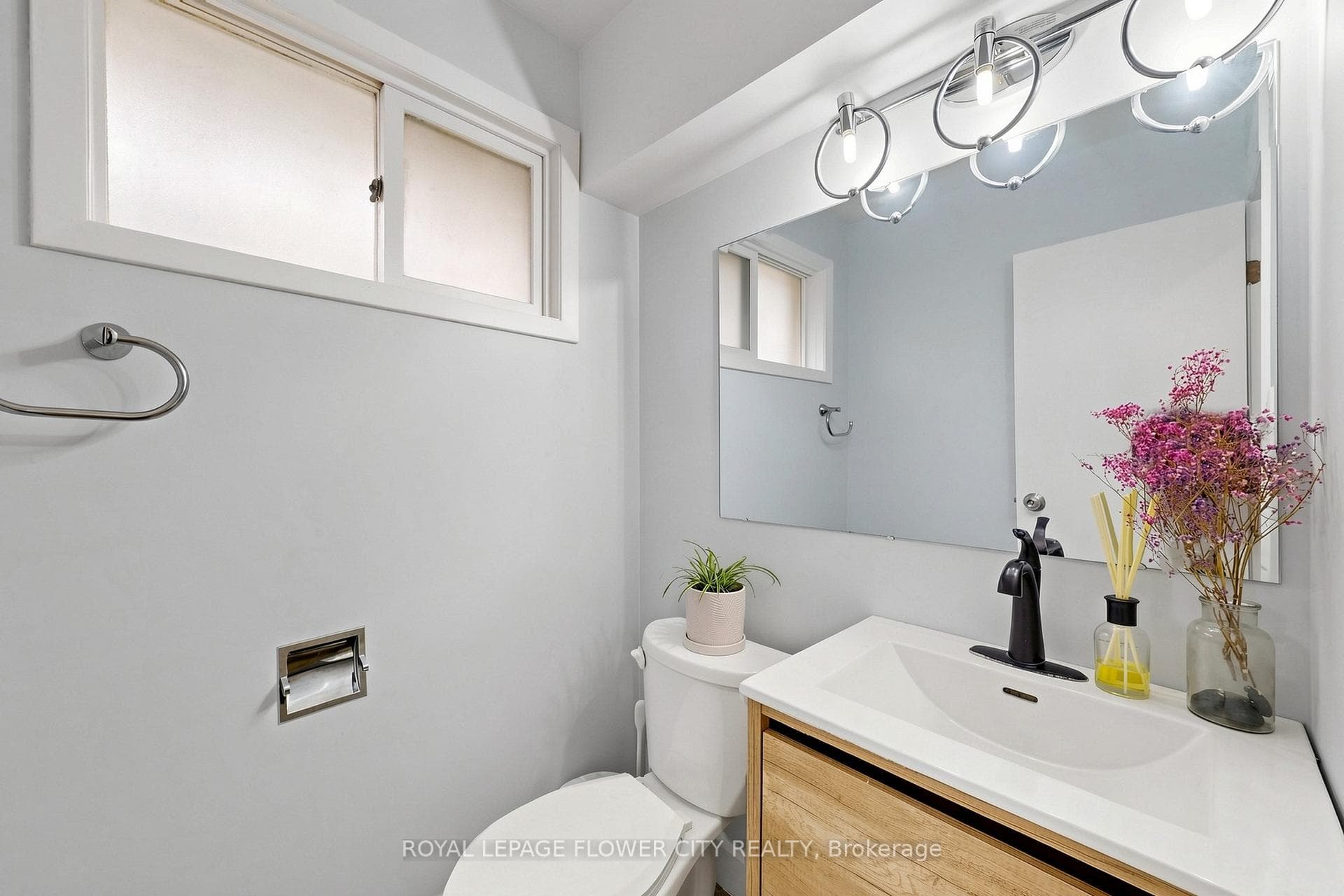 206 Mcmurchy Avenue - Detached photo 23 of 50 in Brampton, Ontario