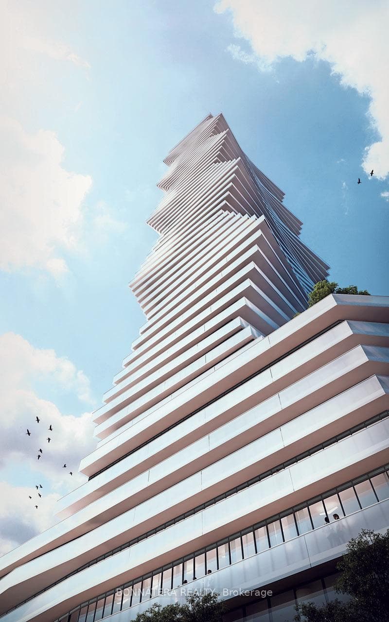 3900 Confederation Parkway Unit 913 - home for sale in Mississauga, Ontario