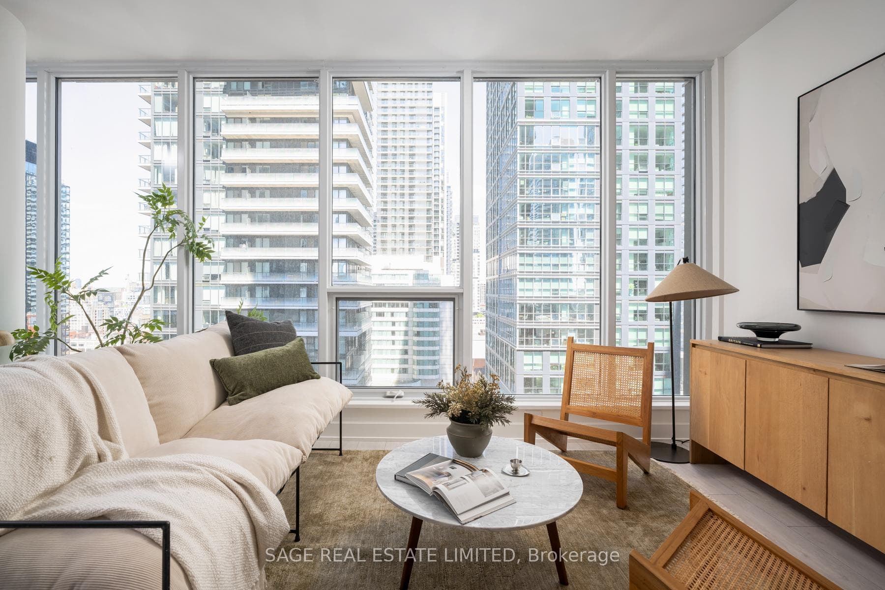 35 Mercer Street Unit 1712 - home for sale in Downtown Toronto / Waterfront, Ontario