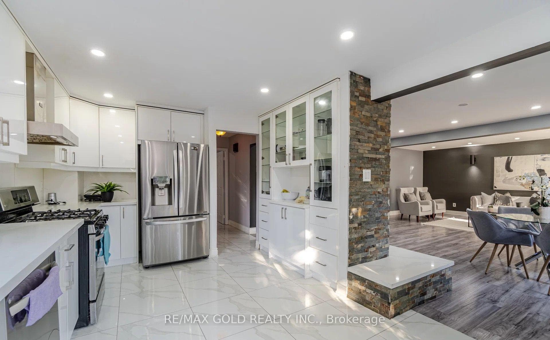 21 Nottingham Crescent - Detached photo 11 of 21 in Brampton, Ontario