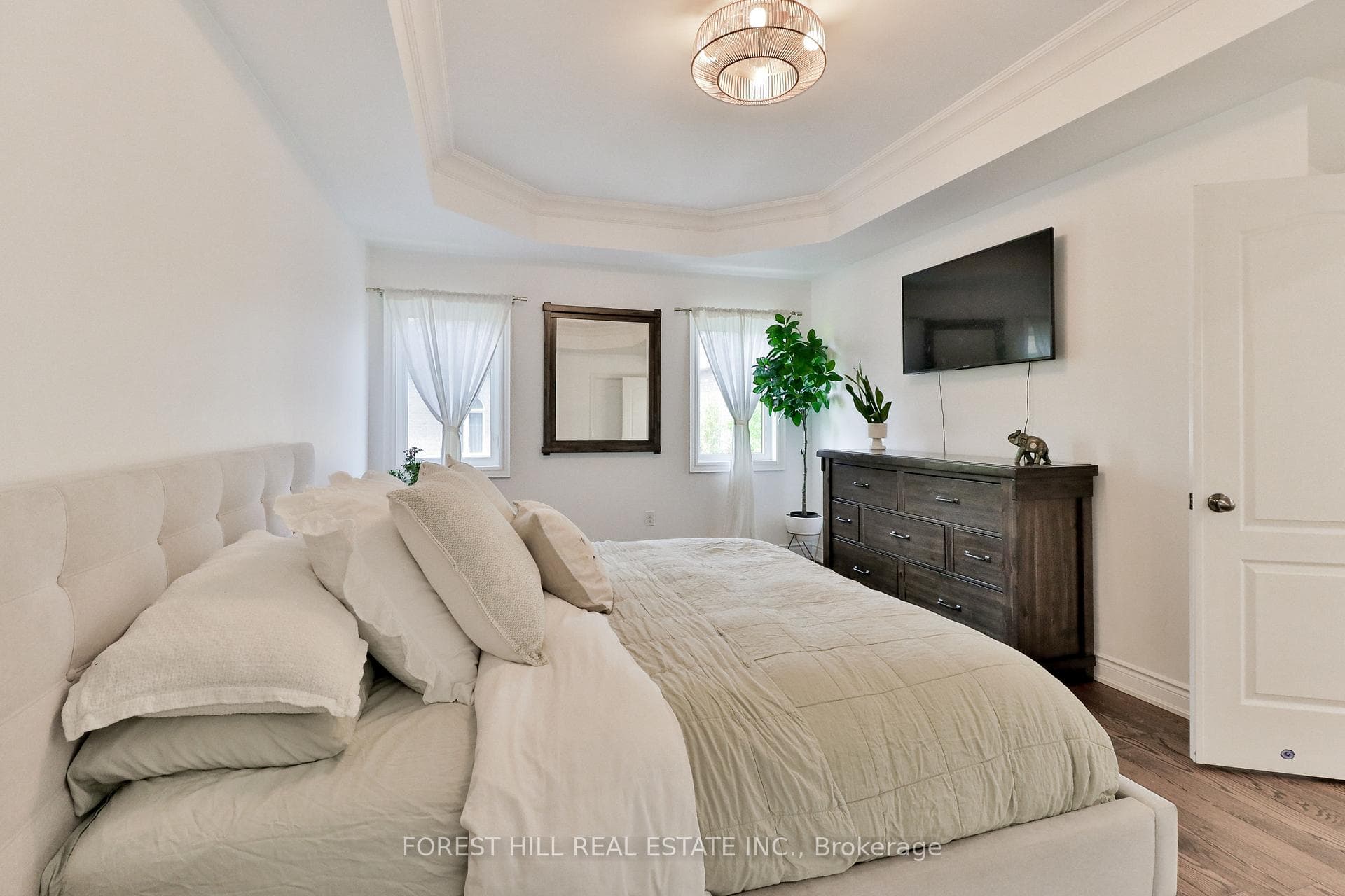 327 Turning Leaf Road - Detached photo 27 of 43 in Oakville, Ontario