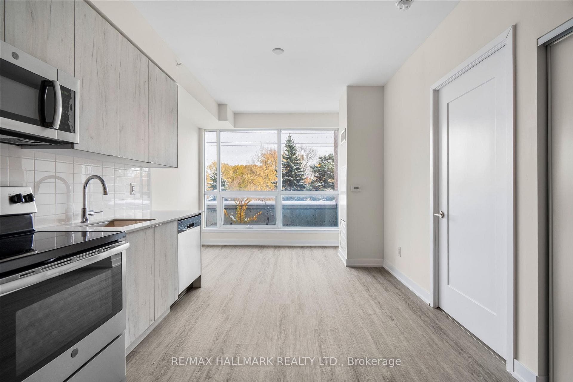 1350 Kingston Road Unit 215 - Condo photo 10 of 32 in Birch Cliff / Cliffside, Ontario