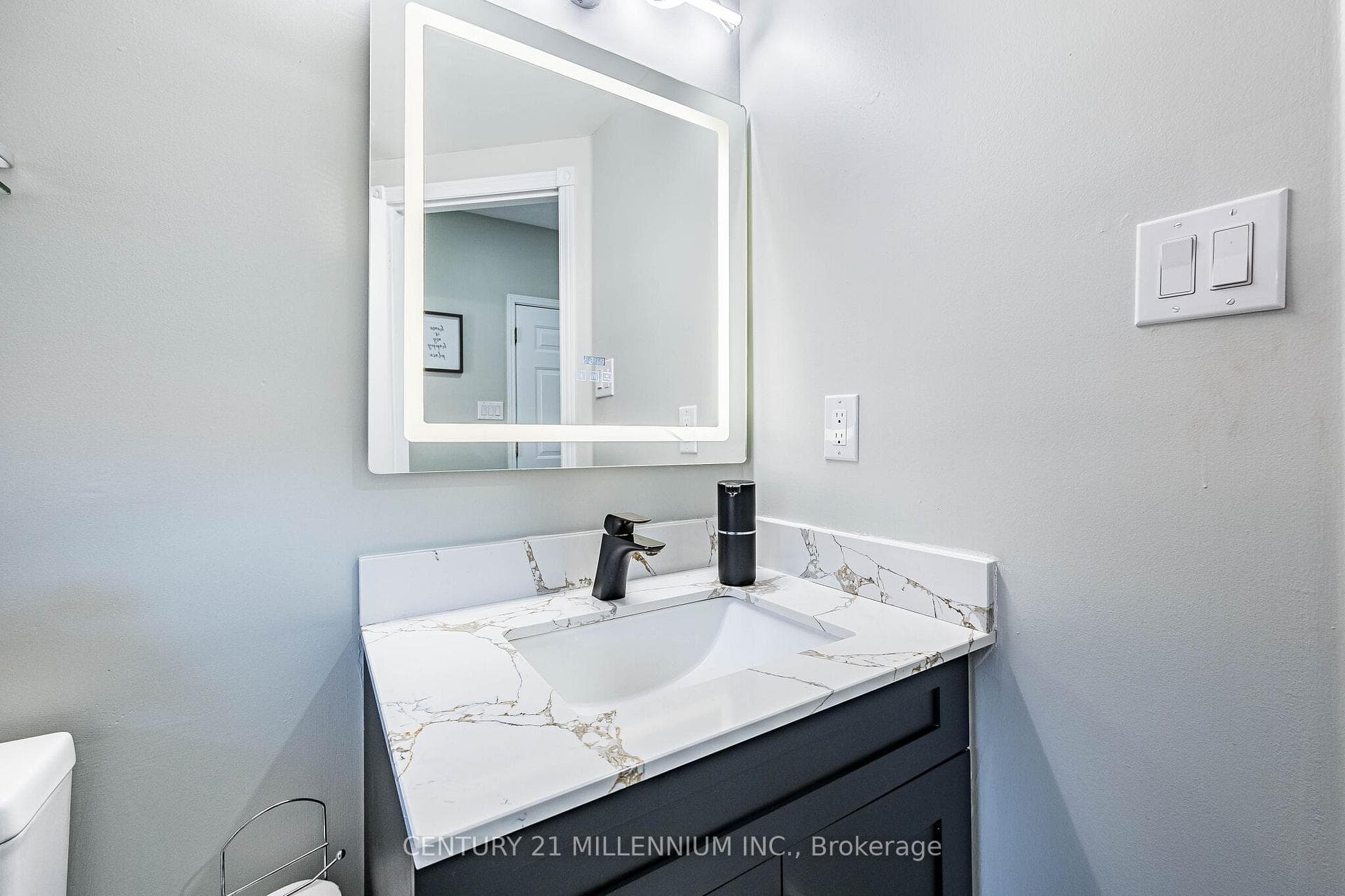 100 Monaco Court - Townhouse photo 25 of 50 in Brampton, Ontario