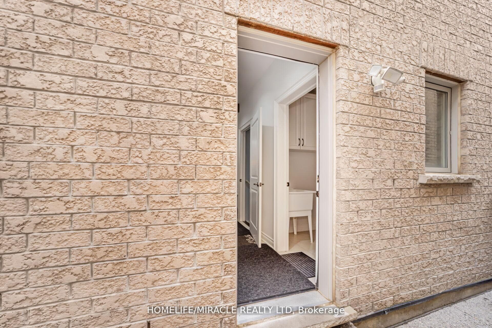 10 Kenora Street - Detached photo 37 of 50 in Brampton, Ontario