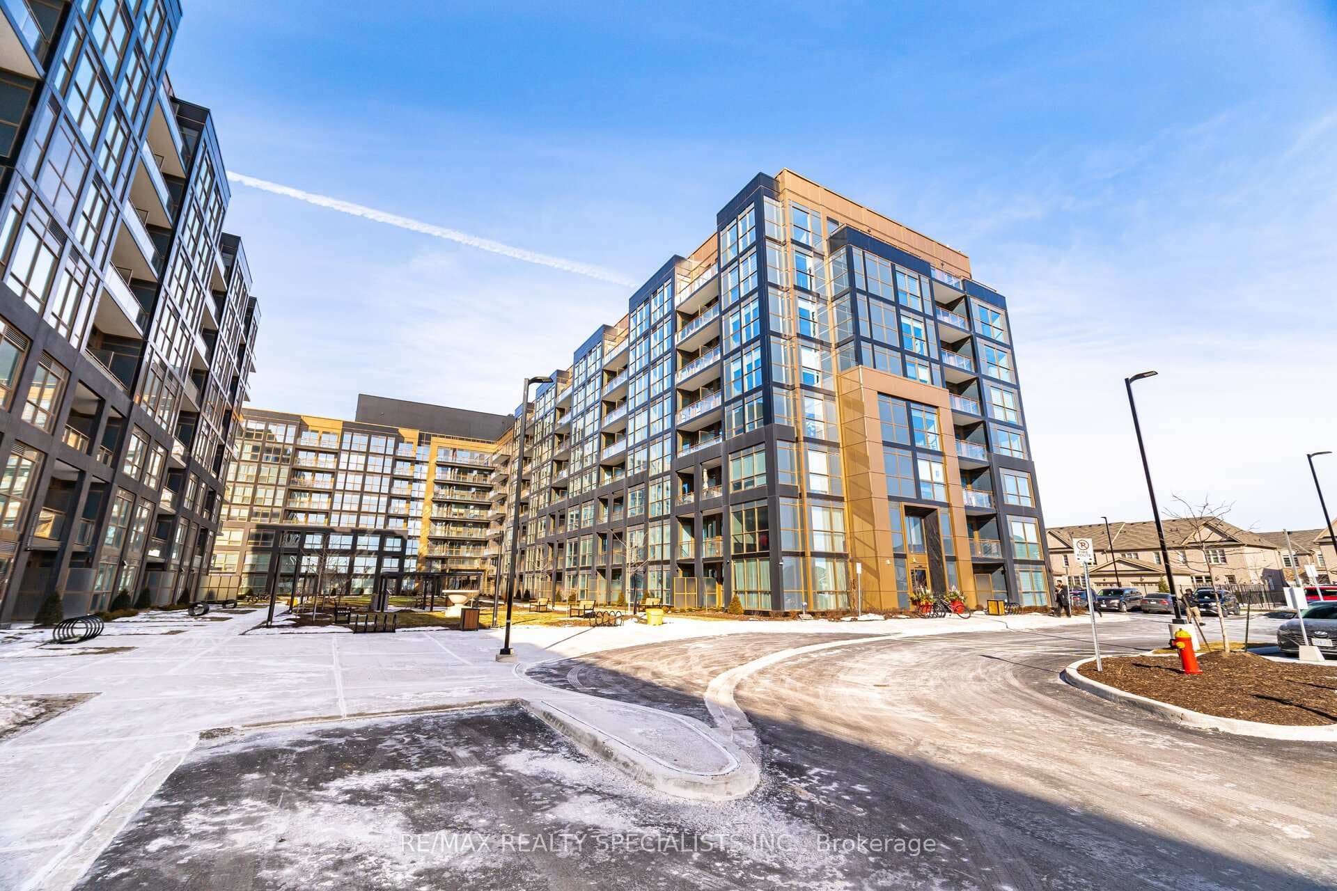 2343 Khalsa Gate Unit 403 - Condo for sale in Glen Abbey, Ontario