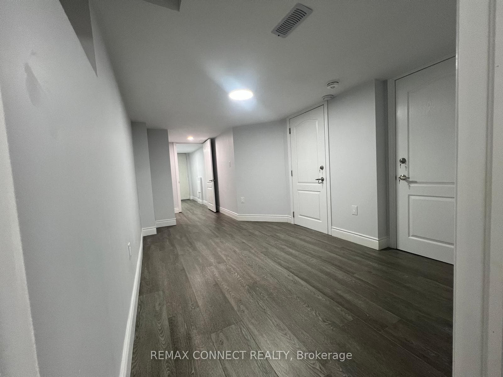 8 Evanwood Crescent Unit Bsmt - Detached photo 4 of 10 in Brampton, Ontario