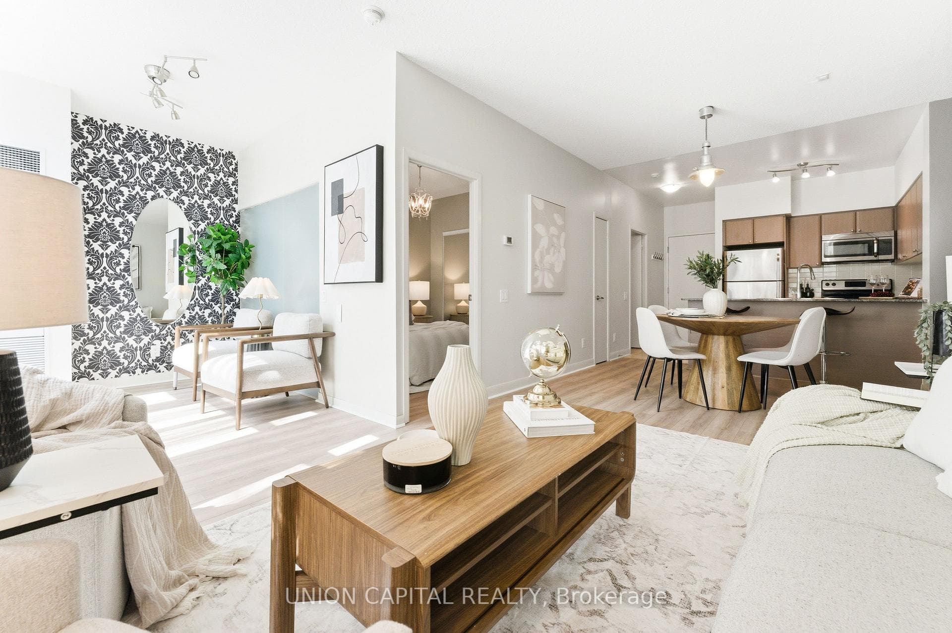 525 Wilson Avenue Unit 147 - Condo photo 3 of 37 in North York (Bathurst Manor / Clanton Park), Ontario