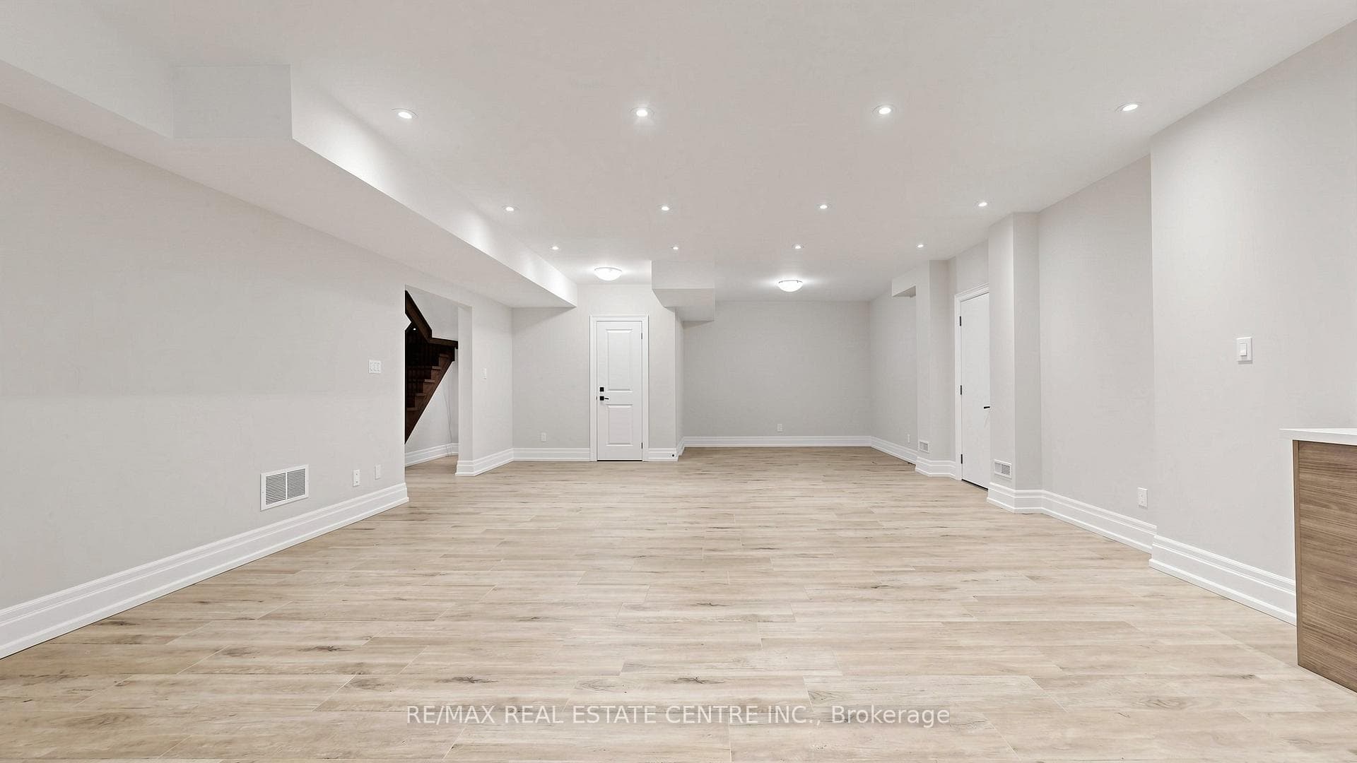 1496 Mansfield Drive - Detached photo 45 of 50 in Oakville, Ontario