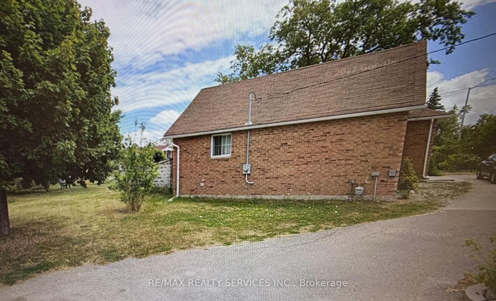 44 MCLAUGHLIN Road - Detached photo 2 of 2 in Brampton, Ontario
