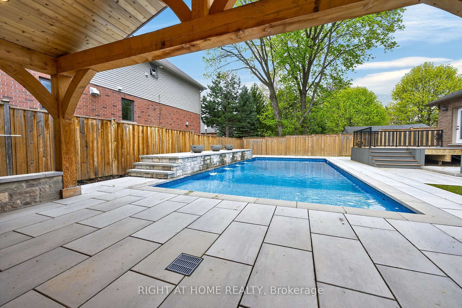 775 King Road - Detached photo 44 of 50 in Burlington, Ontario