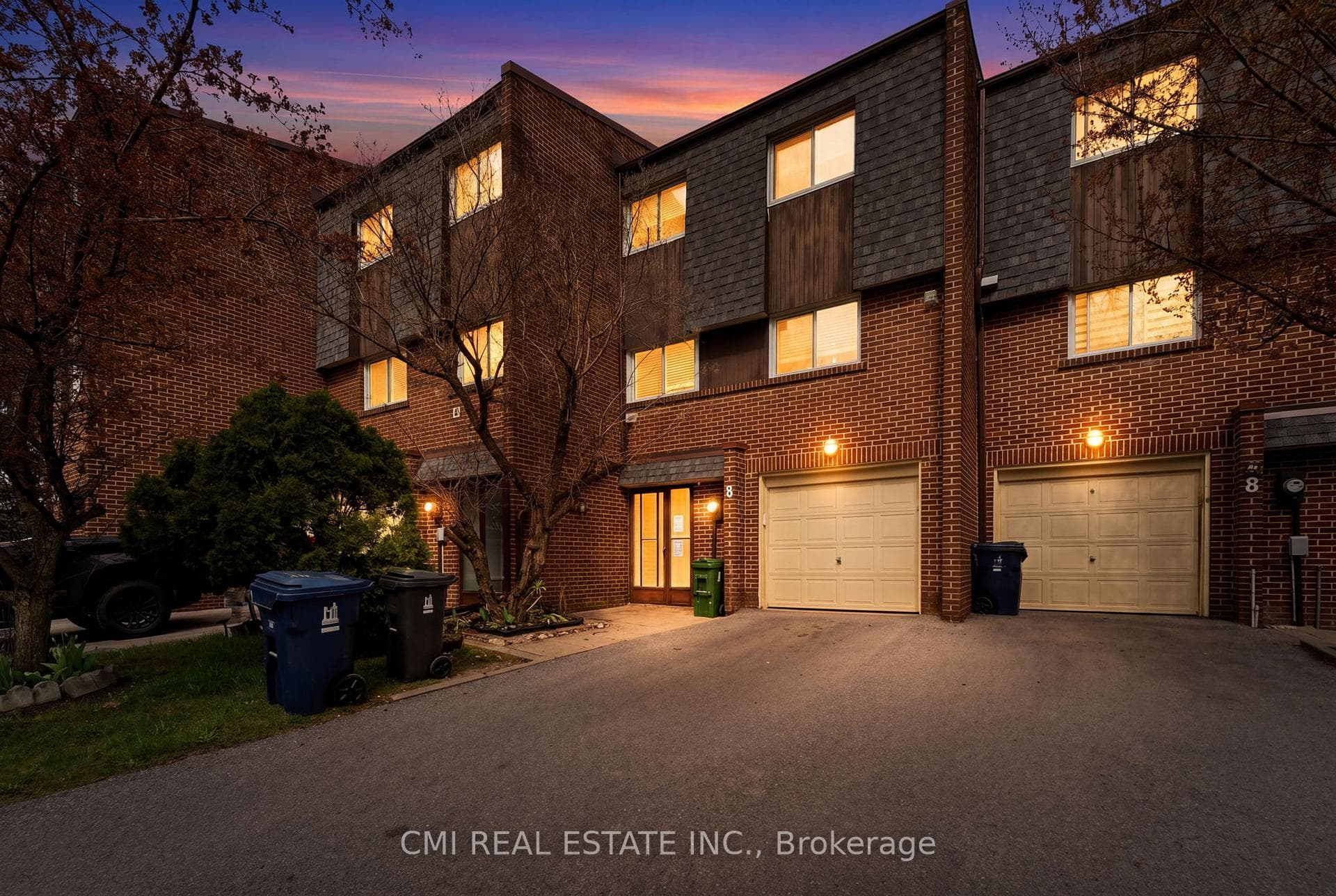 6 Windy Golfway Way - home for sale in Flemingdon Park / Don Mills, Ontario