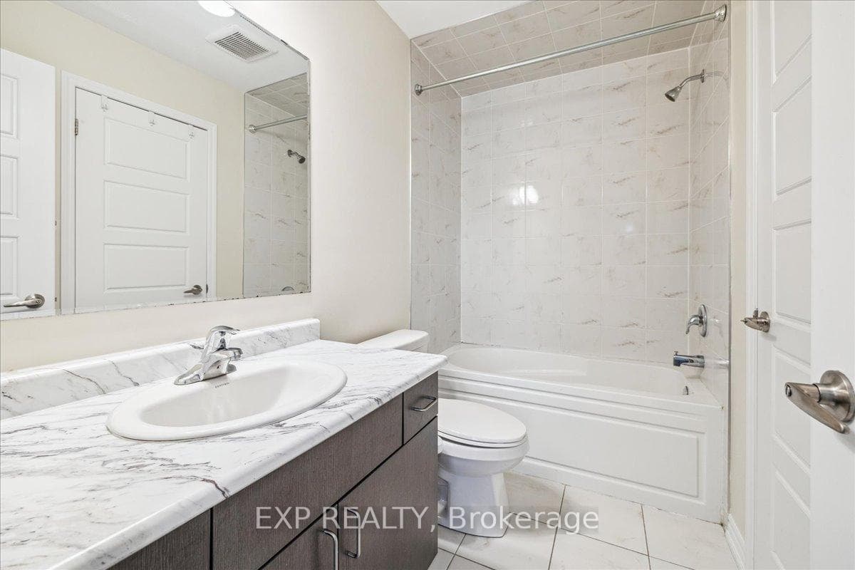 107 Lemieux Court - Townhouse photo 25 of 36 in Milton, Ontario
