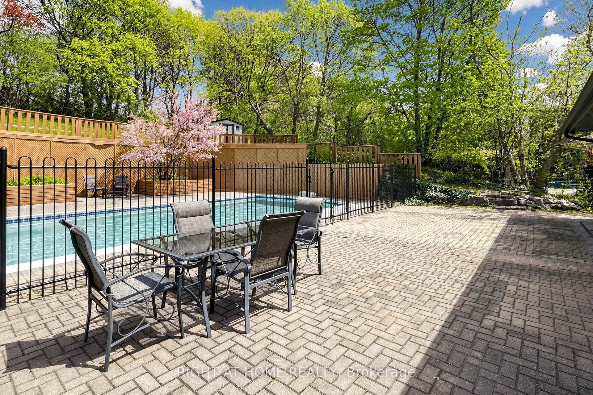 41 Larabee Crescent - Detached photo 11 of 42 in Don Mills / Parkwoods / Victoria Village, Ontario