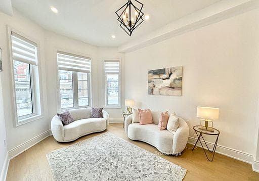 469 Threshing Mill Boulevard - Detached photo 4 of 45 in Oakville, Ontario