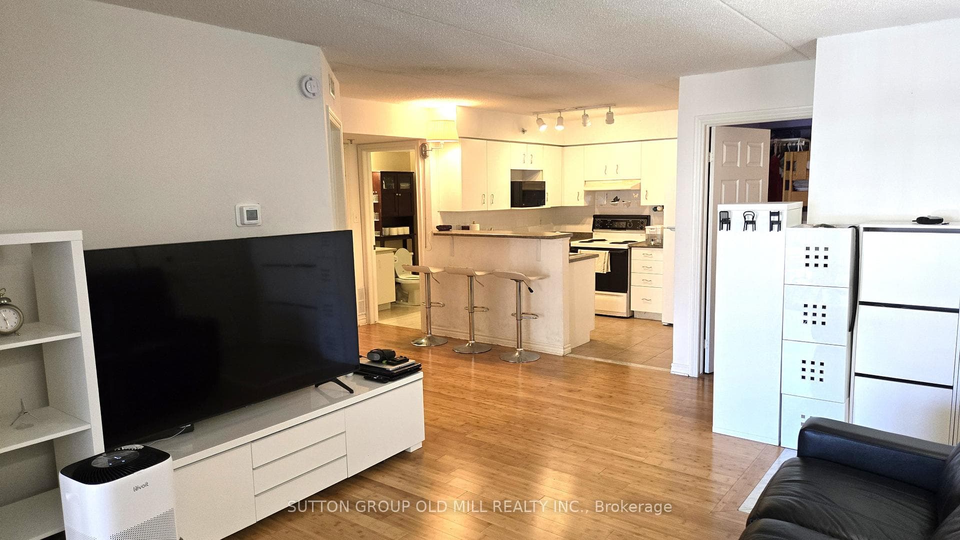 1470 Bishops Gate Unit 208 - Condo photo 8 of 32 in Oakville, Ontario