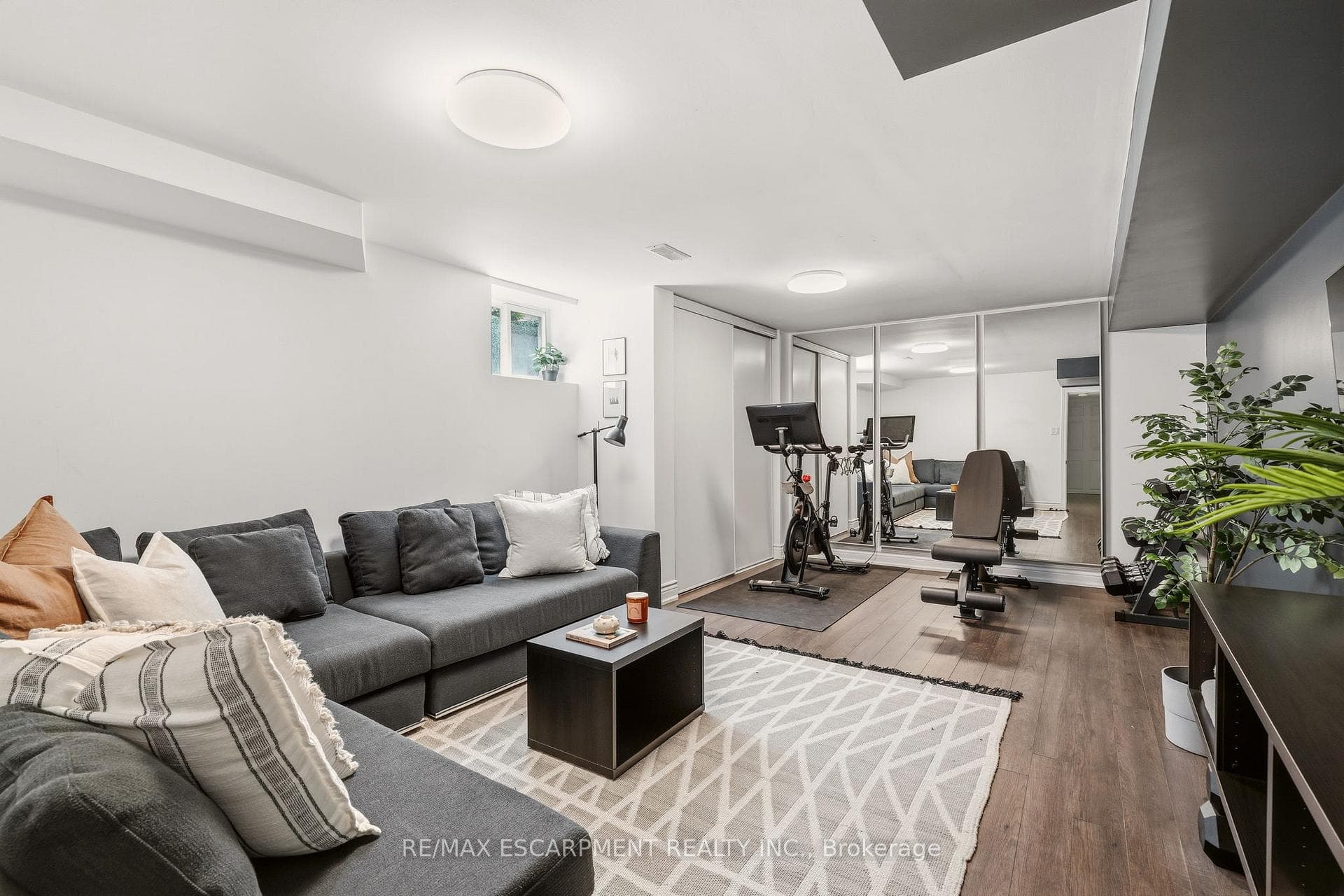 394 RANKIN Drive - Detached photo 41 of 50 in Burlington, Ontario