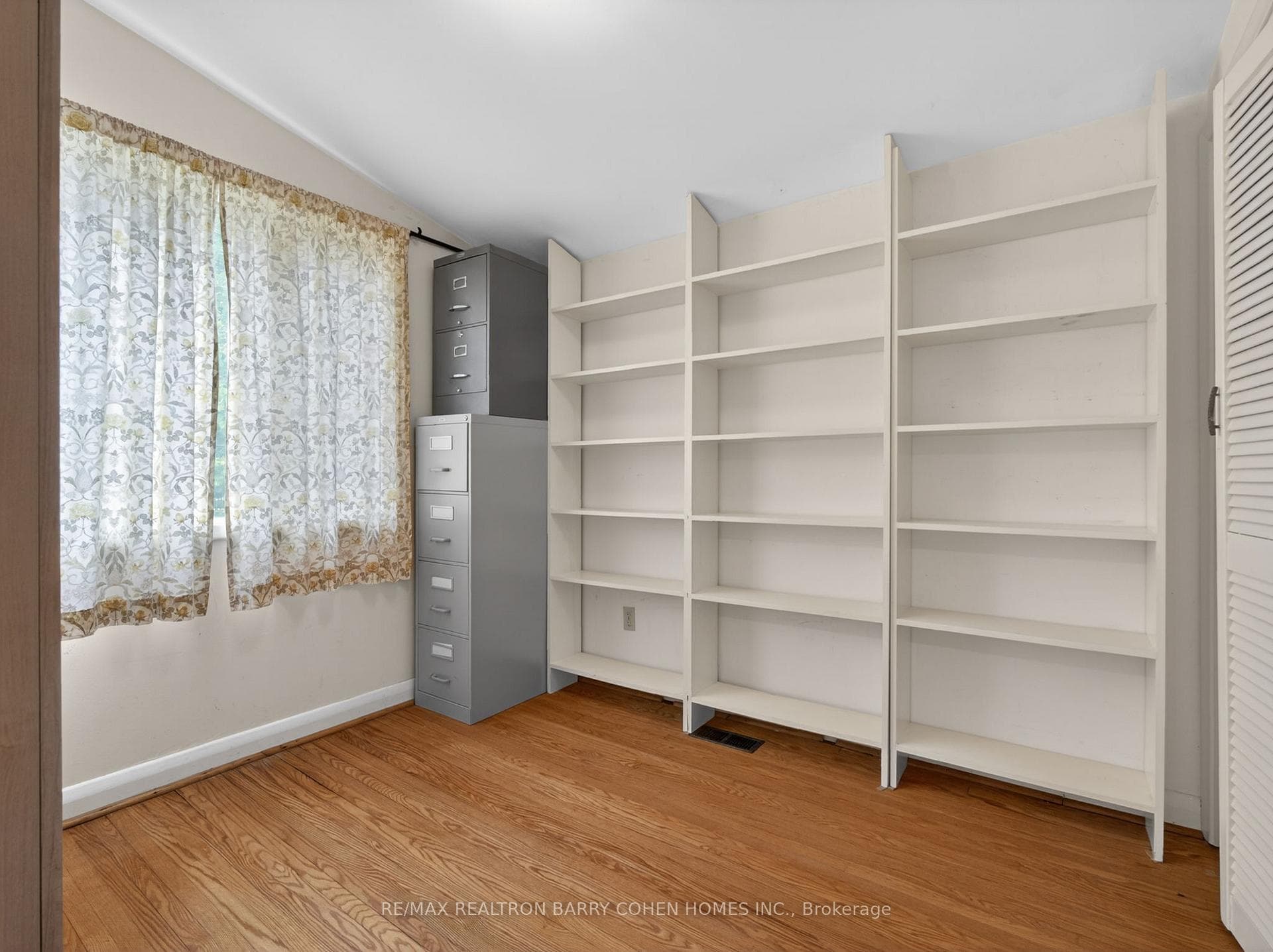 4 Malabar Place - Detached photo 11 of 19 in Don Mills / Parkwoods / Victoria Village, Ontario