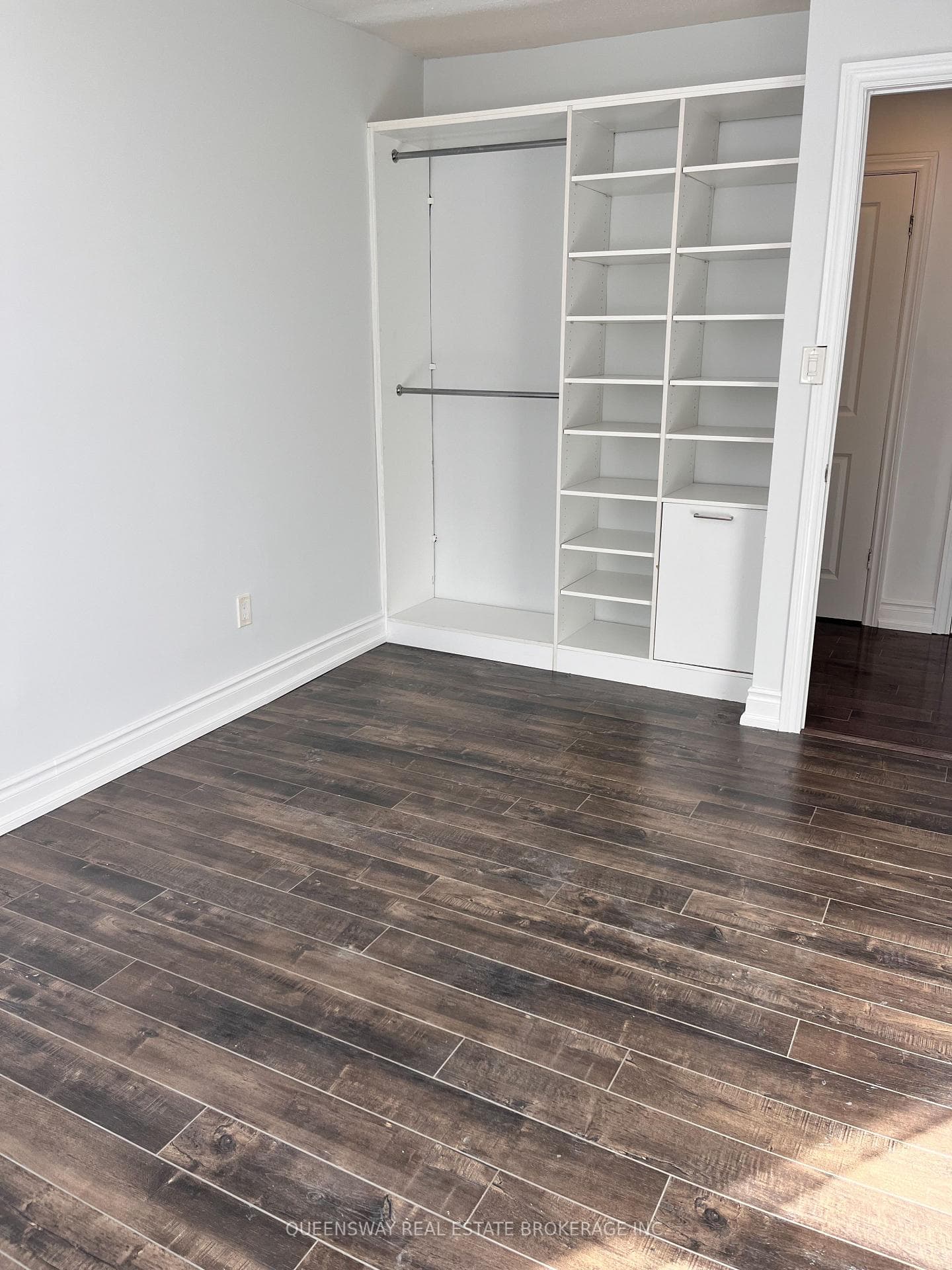 10 Edgecliff Golfway Unit 504 - Condo photo 14 of 17 in Flemingdon Park / Don Mills, Ontario
