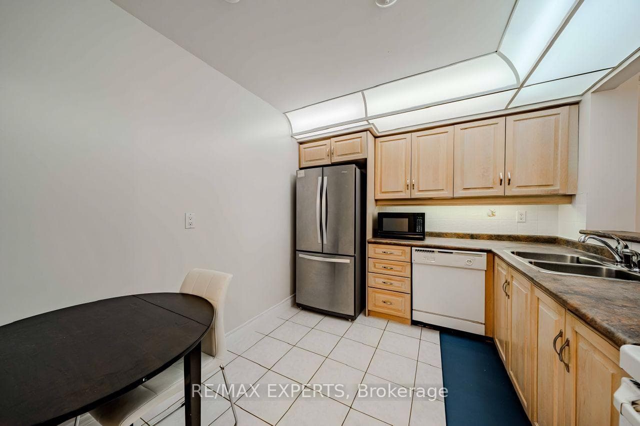 138 Bonis Avenue Unit 527 - Condo photo 6 of 42 in Scarborough Village / Eglinton East, Ontario