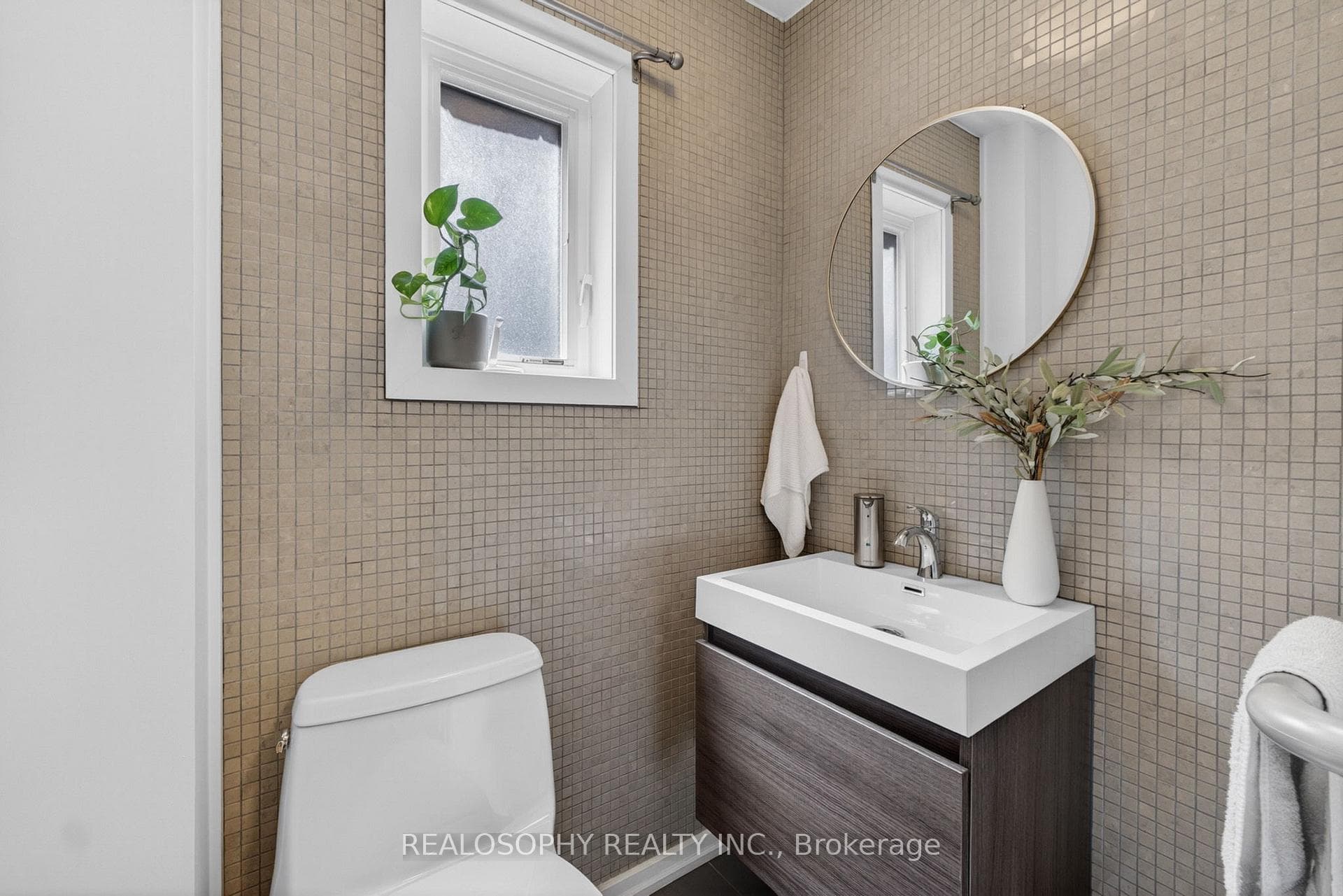 68 Prust Avenue - Semi-Detached photo 21 of 46 in Riverdale / Leslieville, Ontario