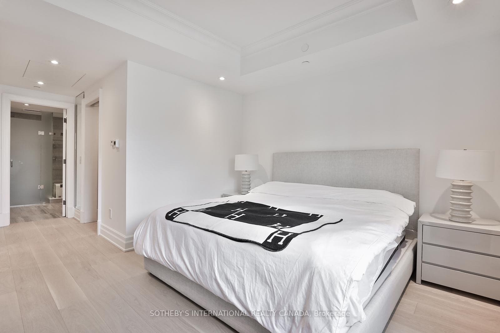 1 Forest Hill Road Unit 401 - Condo photo 31 of 36 in Annex / Yorkville / Summerhill, Ontario