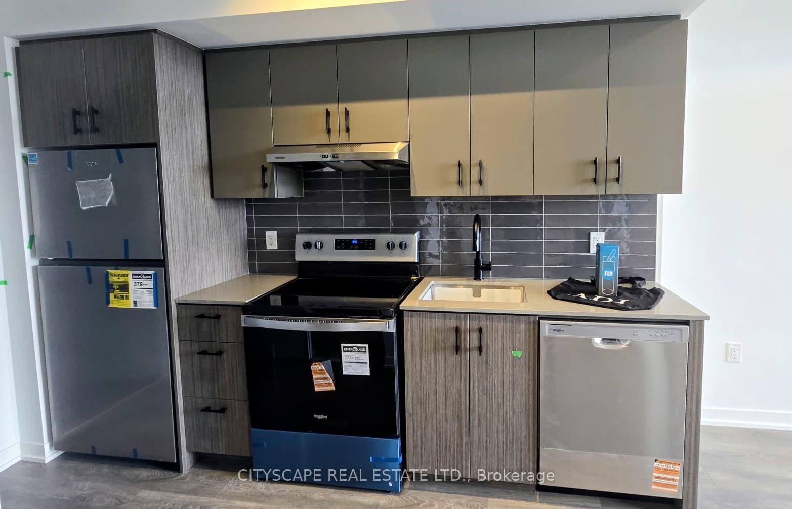 4878 Powers Common Unit 504 - Condo photo 1 of 1 in Burlington, Ontario