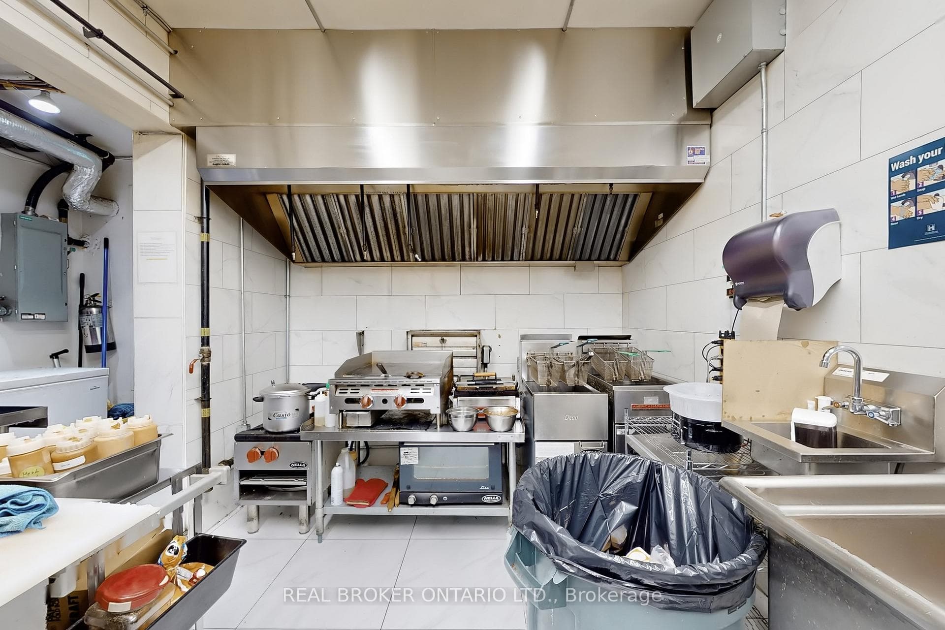 85 John Street Unit C - Commercial photo 21 of 31 in Hamilton, Ontario