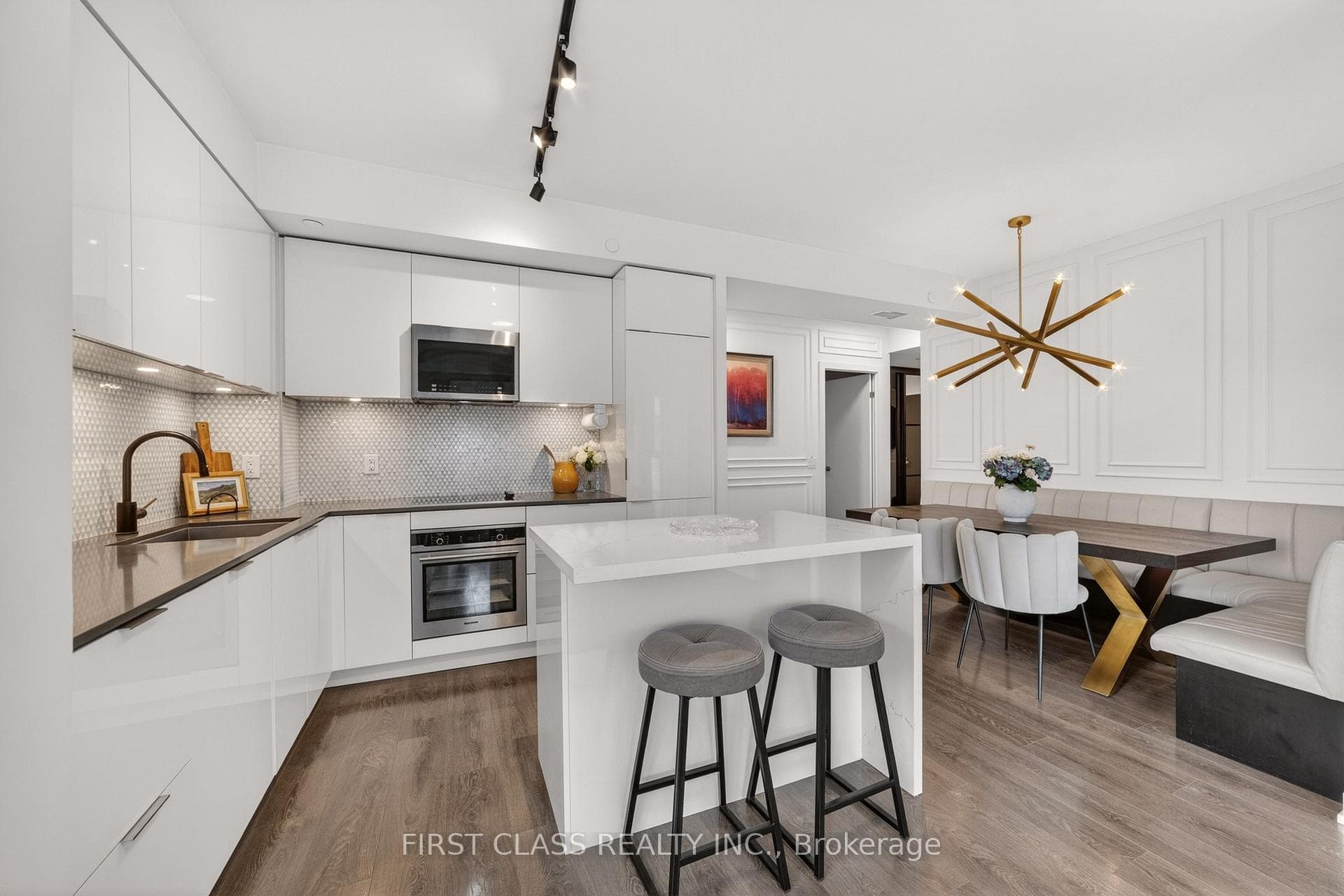 609 Avenue Road Unit 707 - Condo photo 9 of 30 in Annex / Yorkville / Summerhill, Ontario