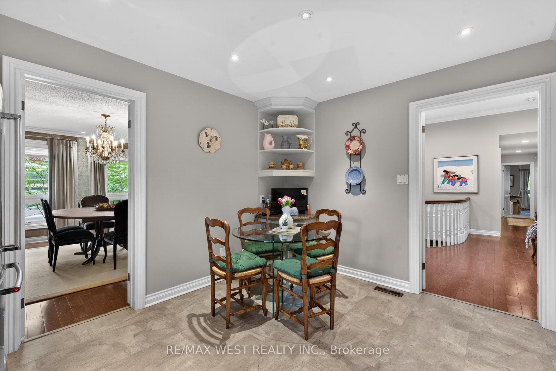 16 Caravan Drive - Detached photo 15 of 49 in Don Mills / Parkwoods / Victoria Village, Ontario