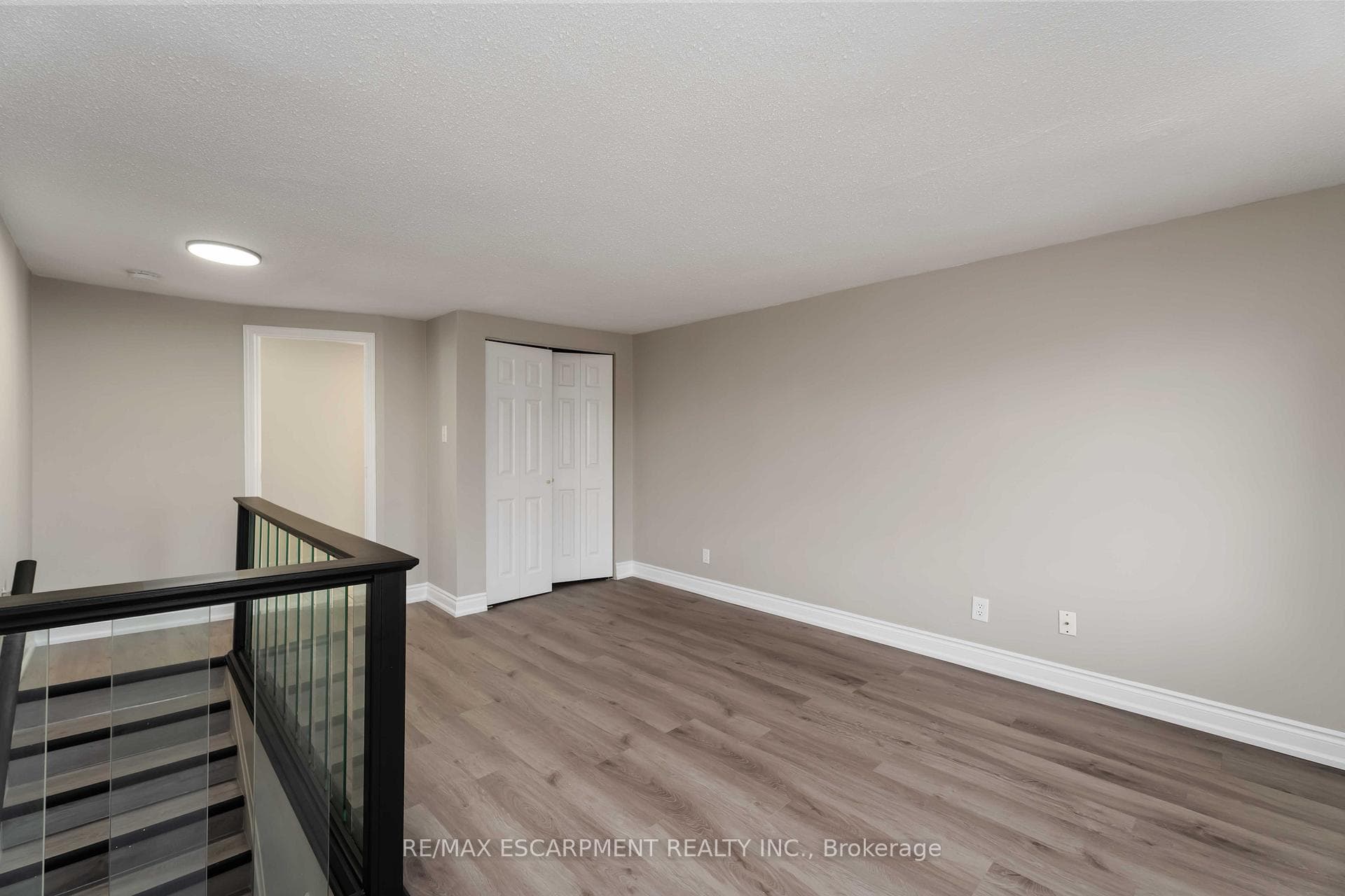 187 Barton Street - Semi-Detached photo 12 of 21 in Hamilton, Ontario