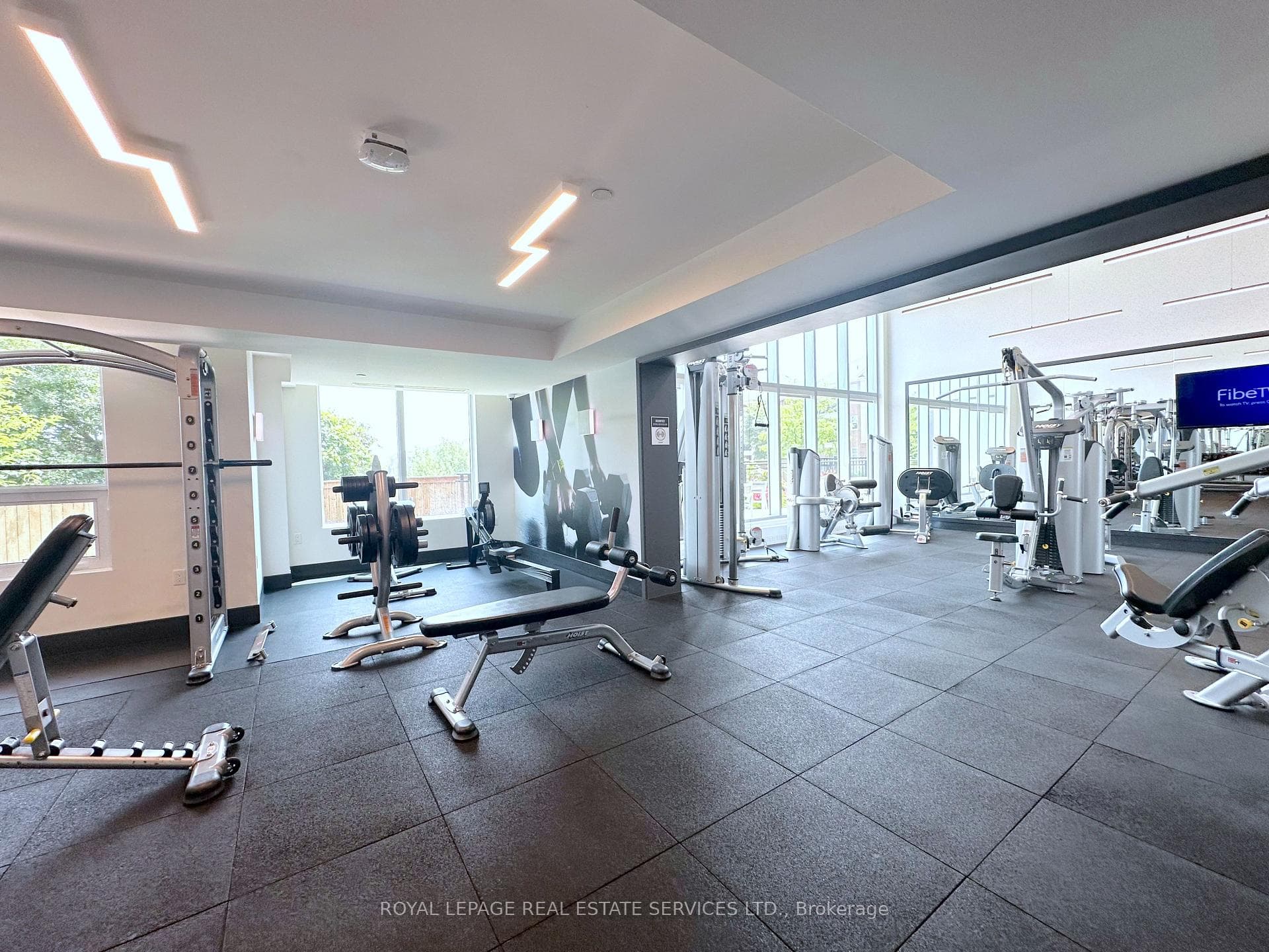 2333 Taunton Road Unit 901 - Condo photo 17 of 25 in Oakville, Ontario