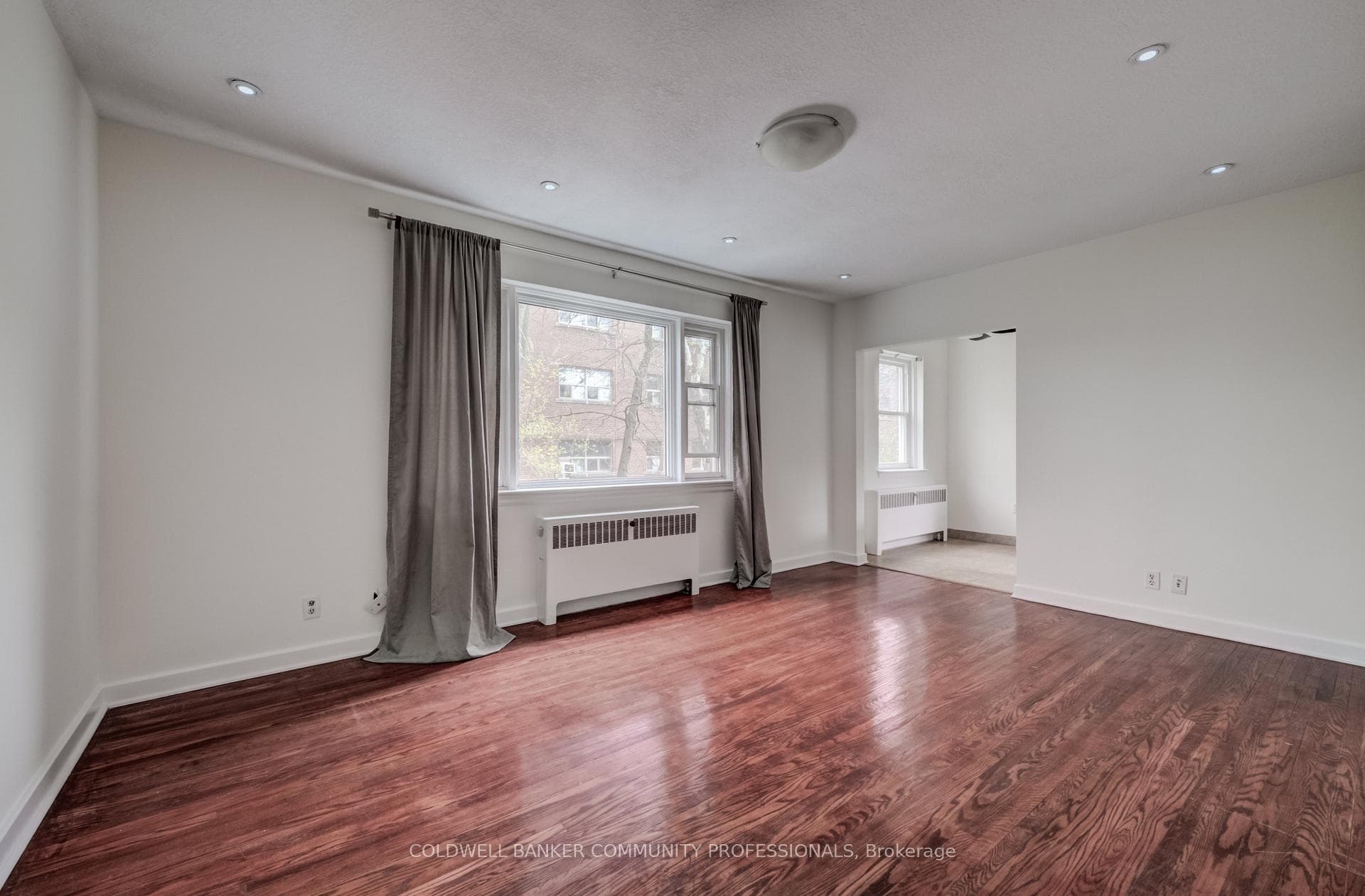 137 Emerald Street - Condo photo 6 of 23 in Hamilton, Ontario