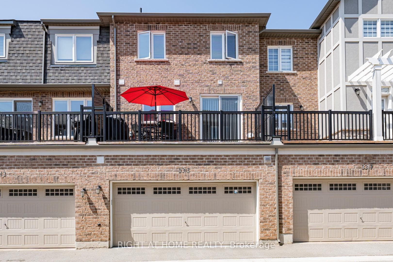 3315 Vardon Way - Townhouse photo 28 of 29 in Oakville, Ontario