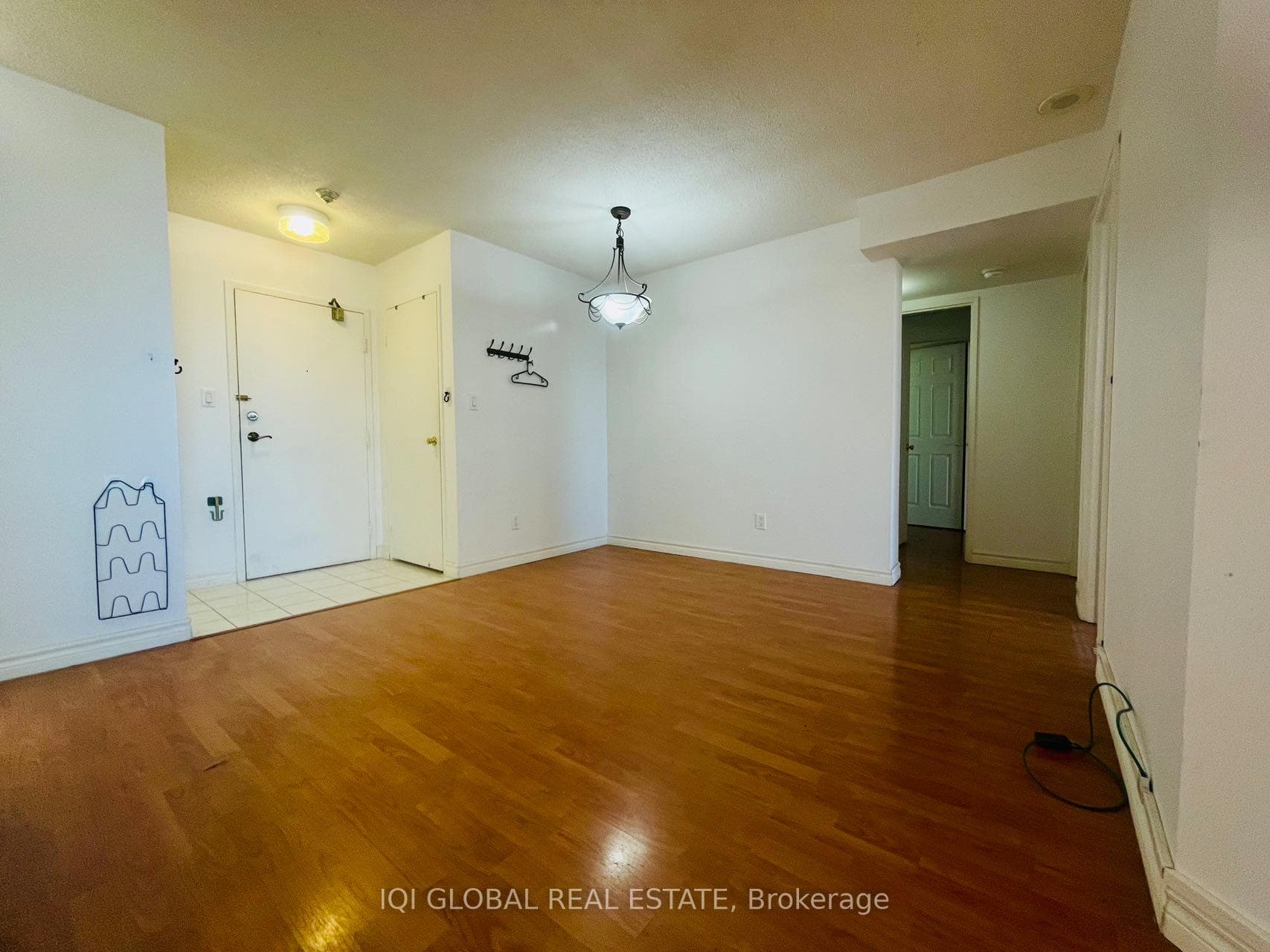 75 Bamburgh Circle Unit 1615 - Condo photo 5 of 24 in Scarborough Village / Eglinton East, Ontario