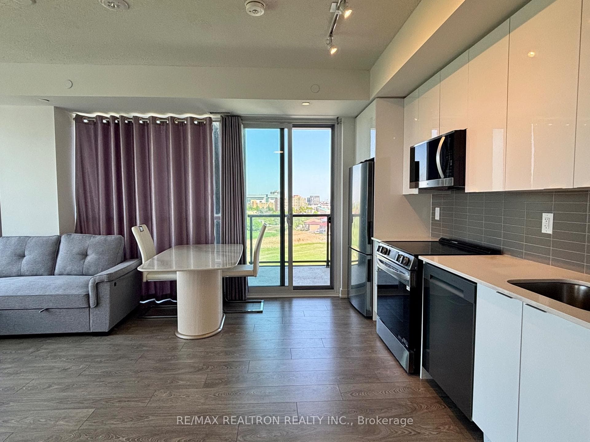 225 Malta Avenue Unit 805 - Condo photo 13 of 36 in Brampton, Ontario