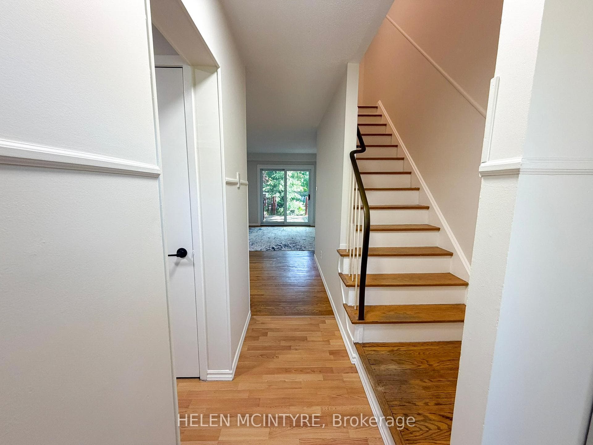 140 Ripley Court Unit 4 - Townhouse photo 26 of 47 in Oakville, Ontario