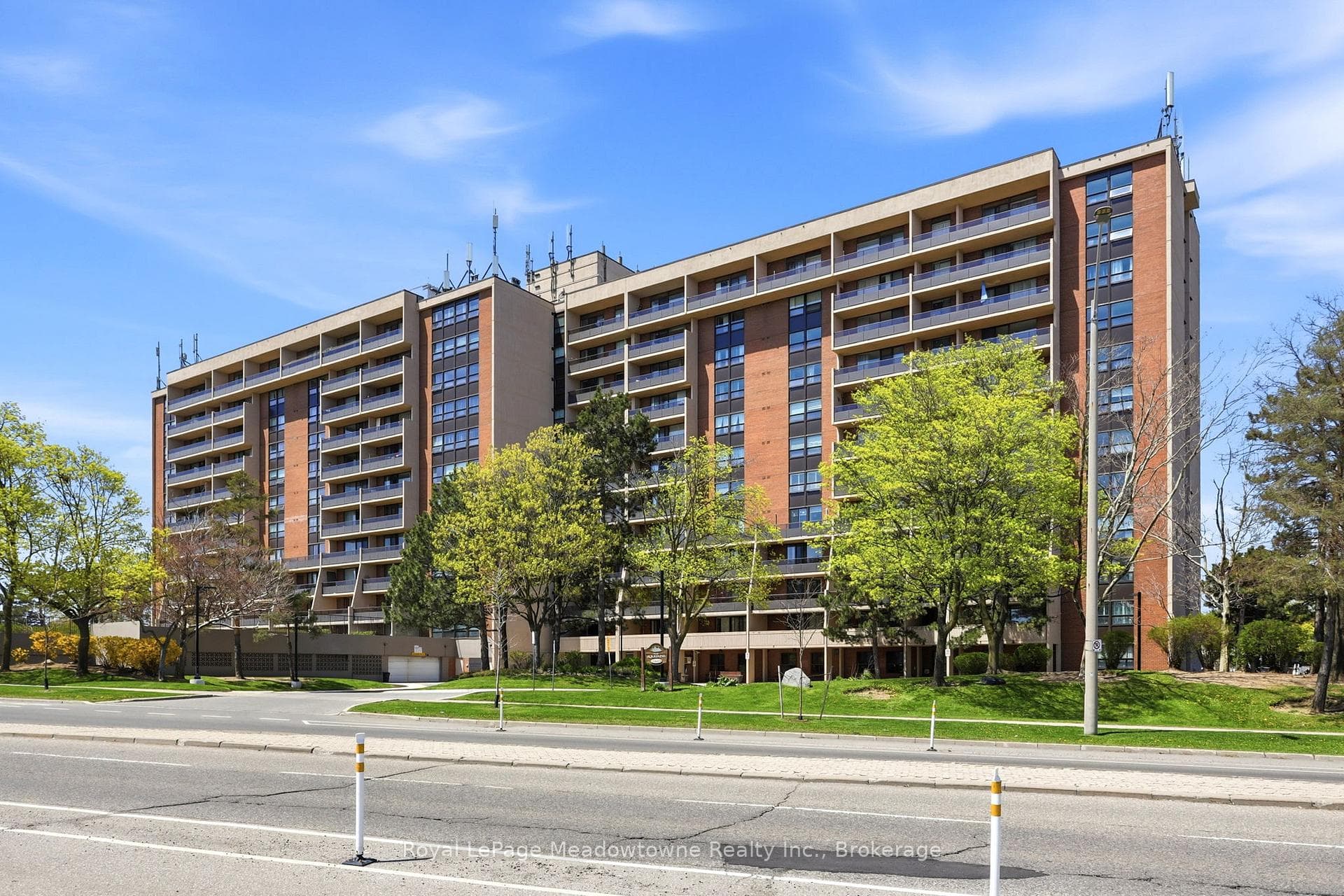 2929 Aquitaine Avenue Unit 215 - home for sale in Mississauga, Ontario